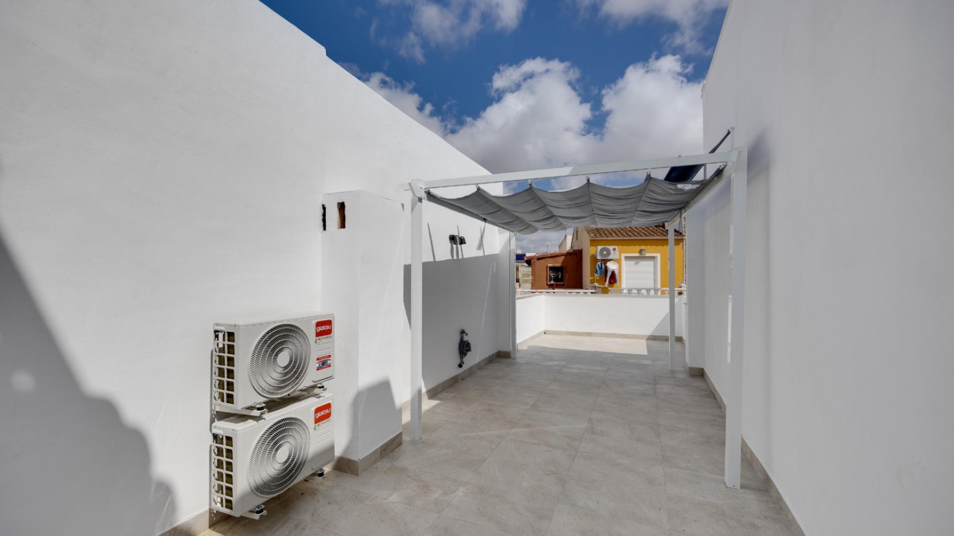 Resale - Bungalow - Playa Flamenca - las chismosas