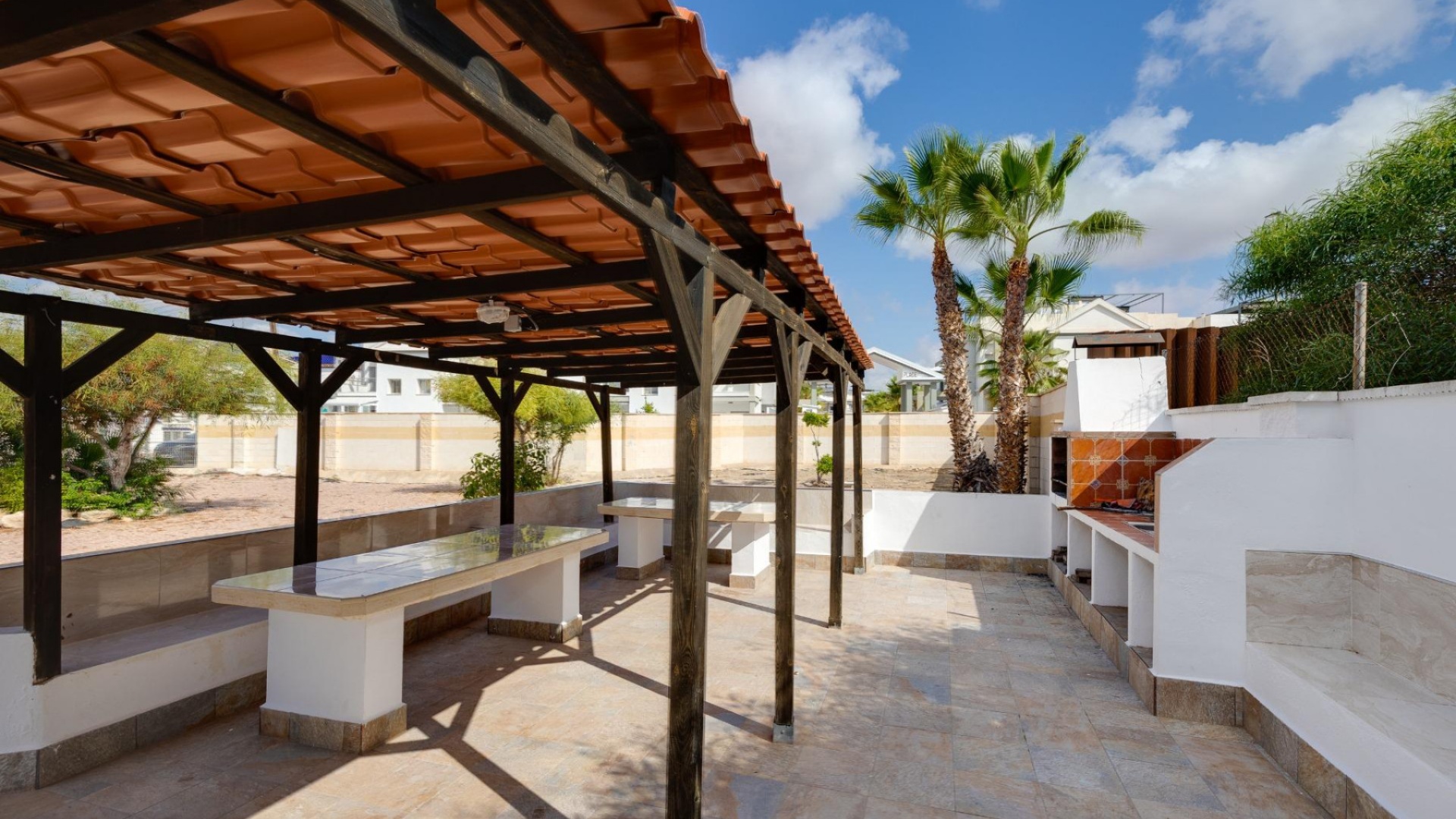 Resale - Bungalow - Playa Flamenca - las chismosas