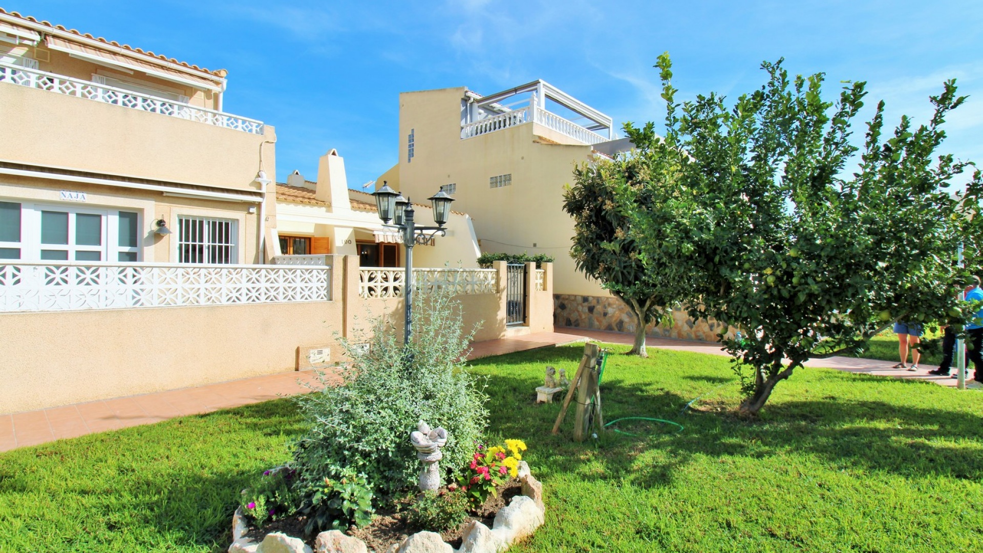 Resale - Bungalow - Playa Flamenca - las chismosas