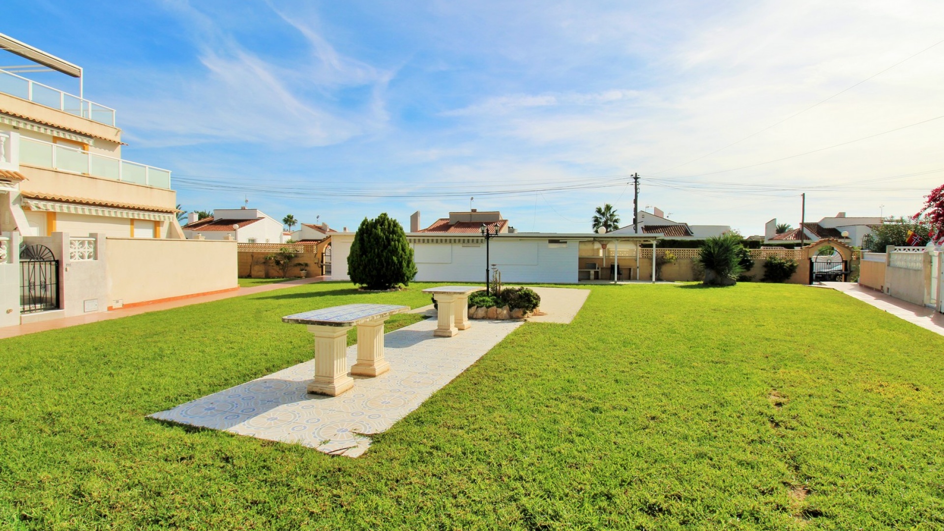 Resale - Bungalow - Playa Flamenca - las chismosas