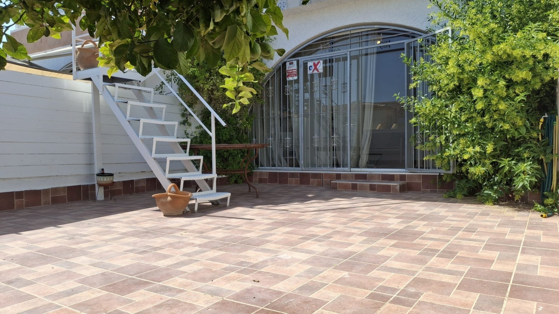 Resale - Bungalow - Playa Flamenca - las chismosas