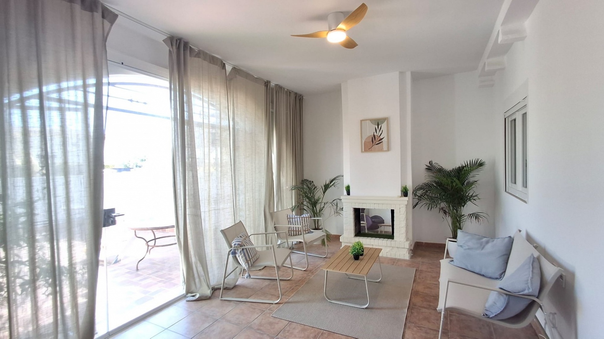 Resale - Bungalow - Playa Flamenca - las chismosas