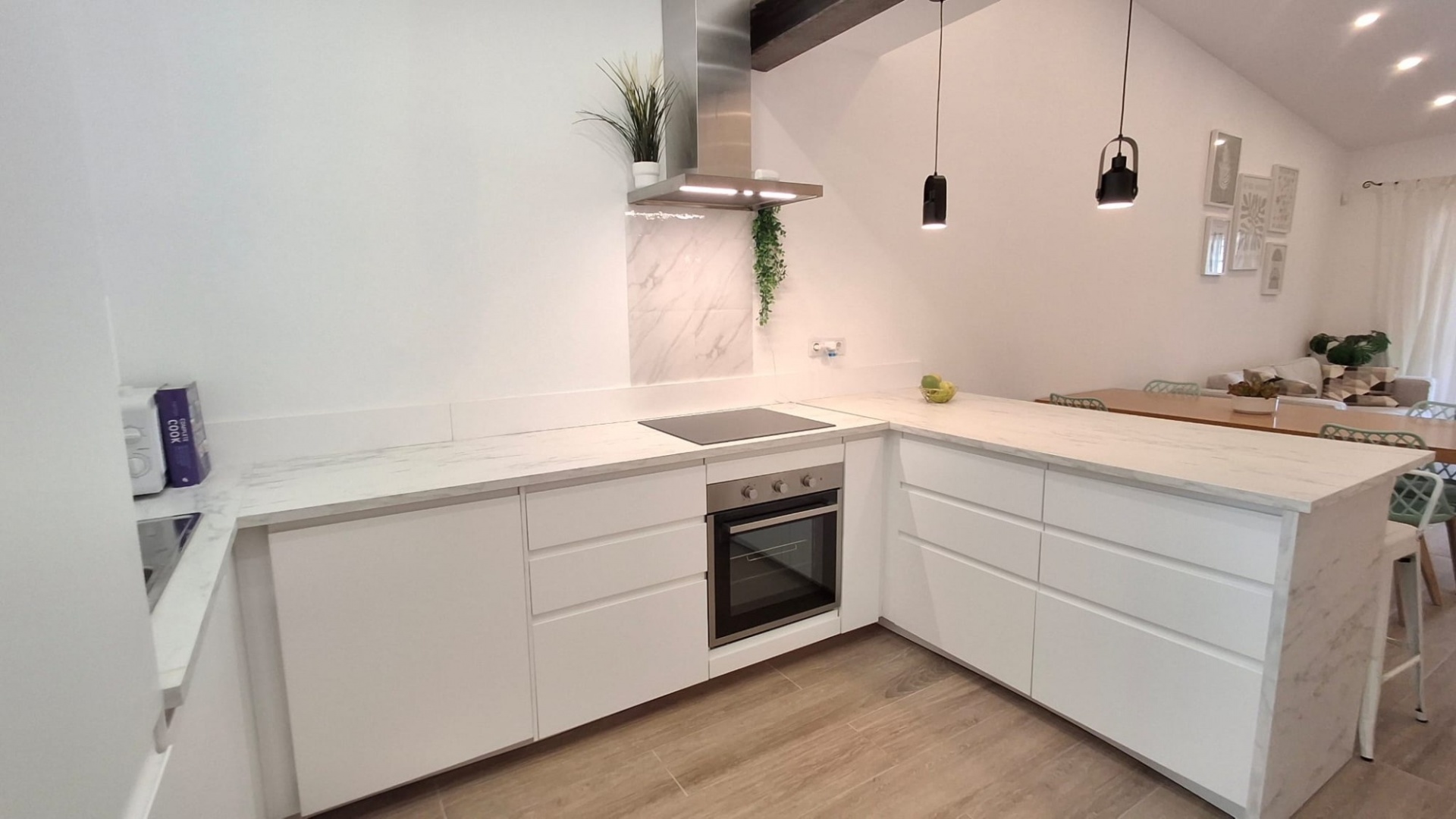 Resale - Bungalow - Playa Flamenca - las chismosas