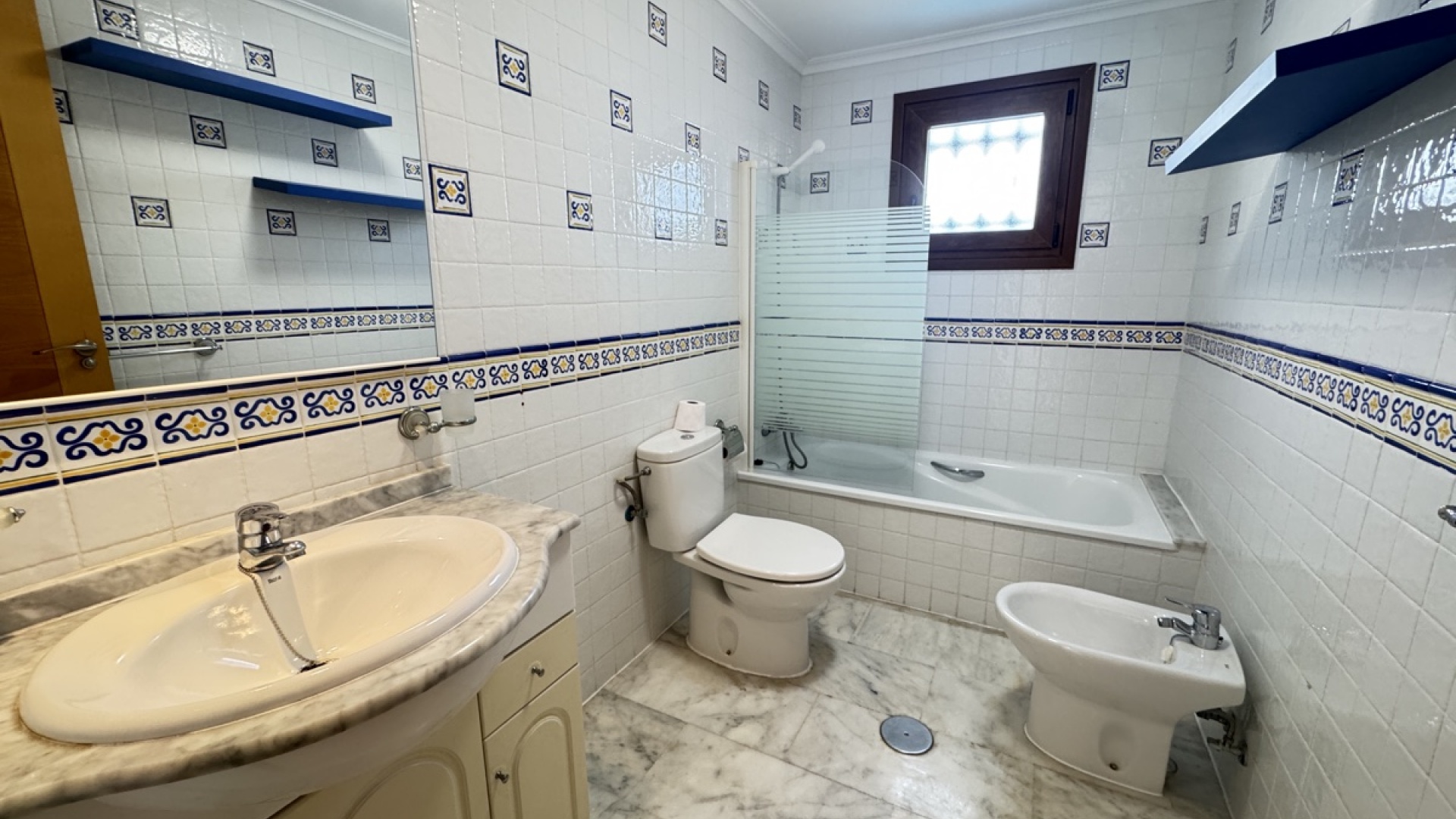 Resale - Bungalow - San Miguel de Salinas - La Canada