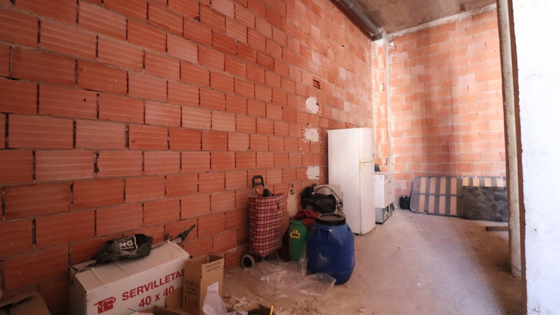 Resale - Commercial - Los Montesinos - Laguna Green