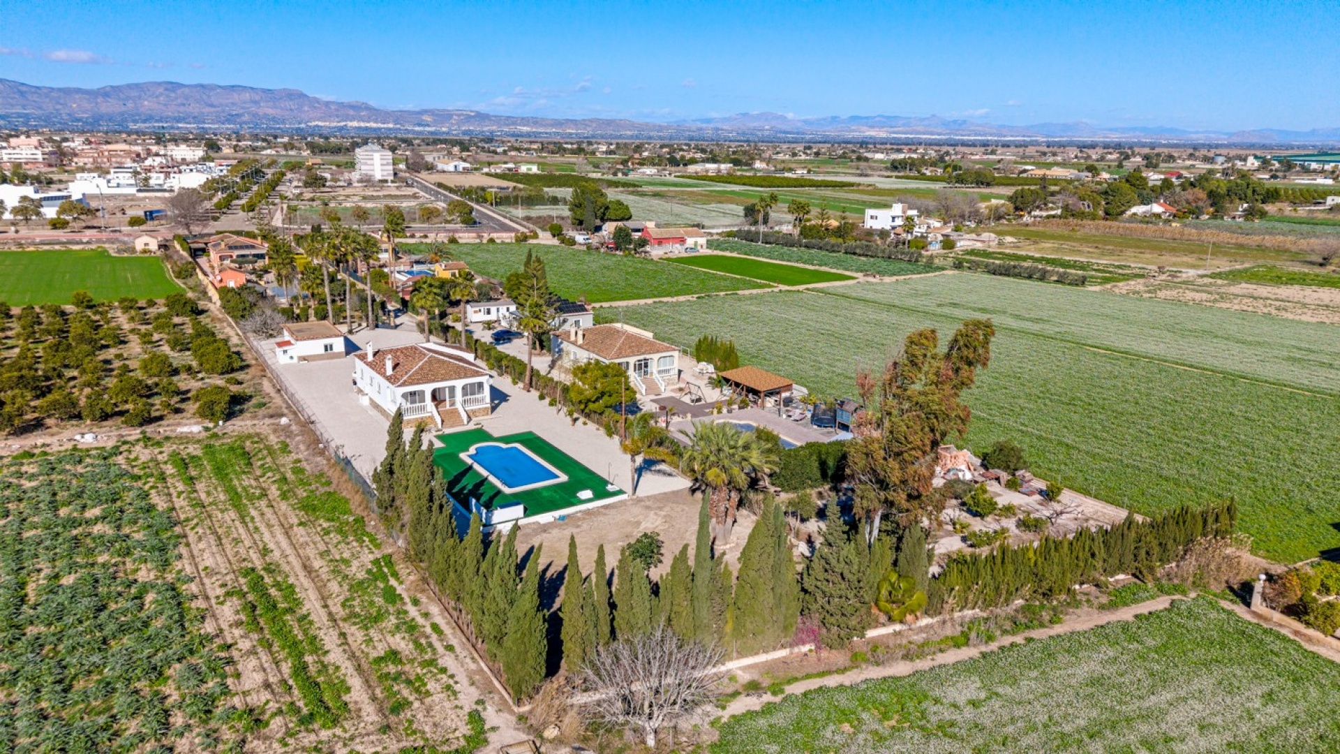 Resale - Country Property - Dolores