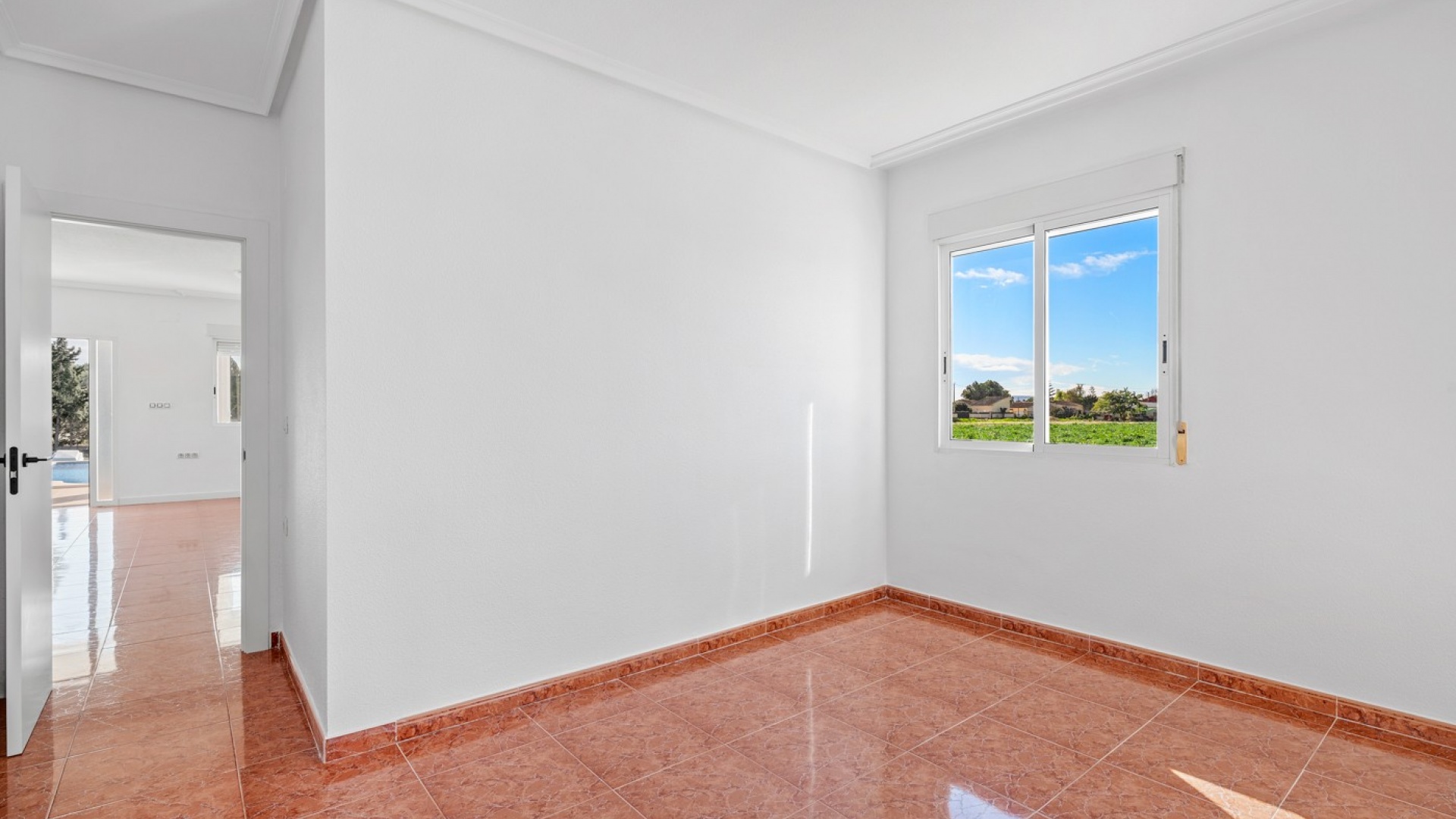 Resale - Country Property - Dolores