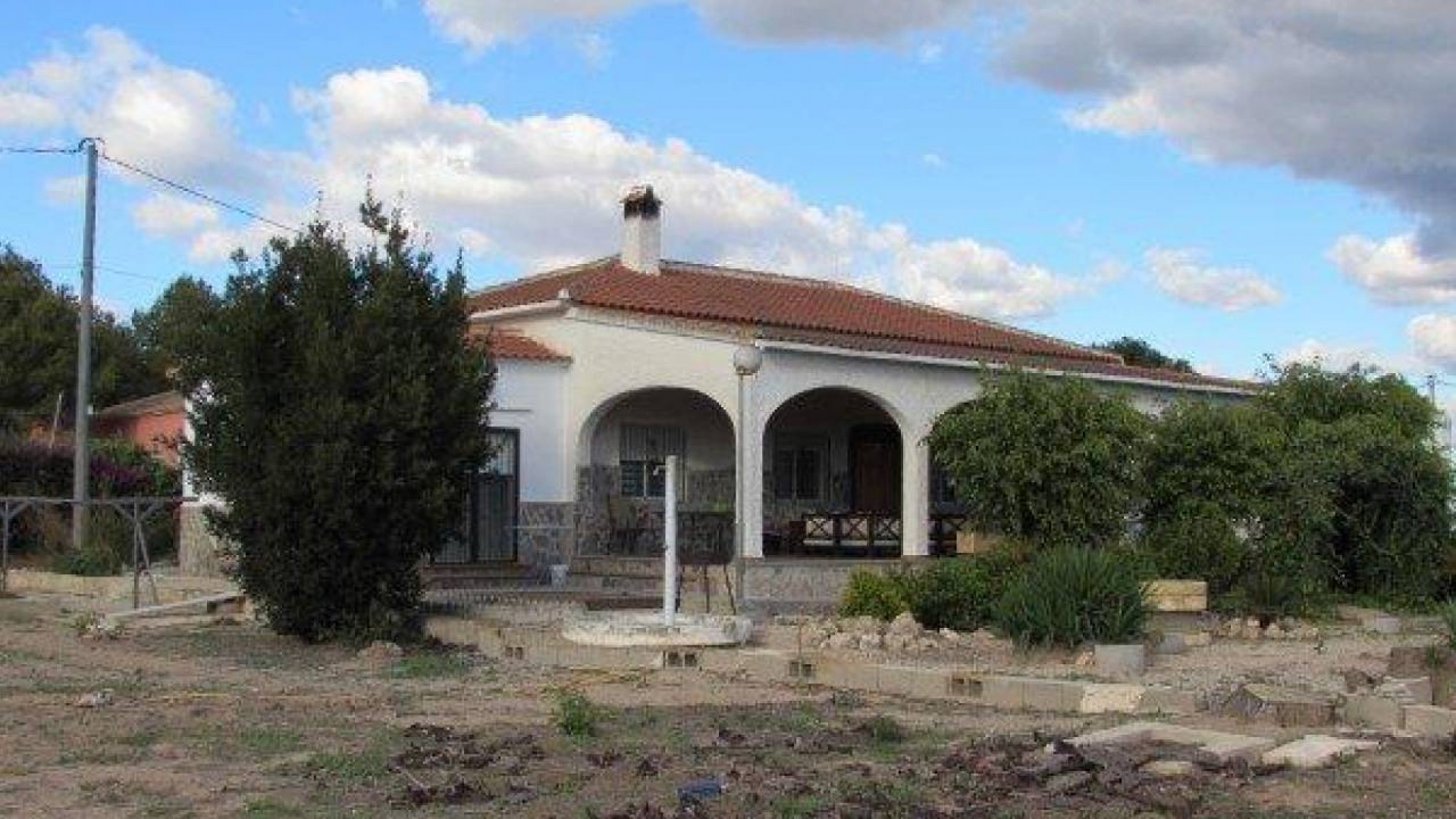 Resale - Country Property - Dolores