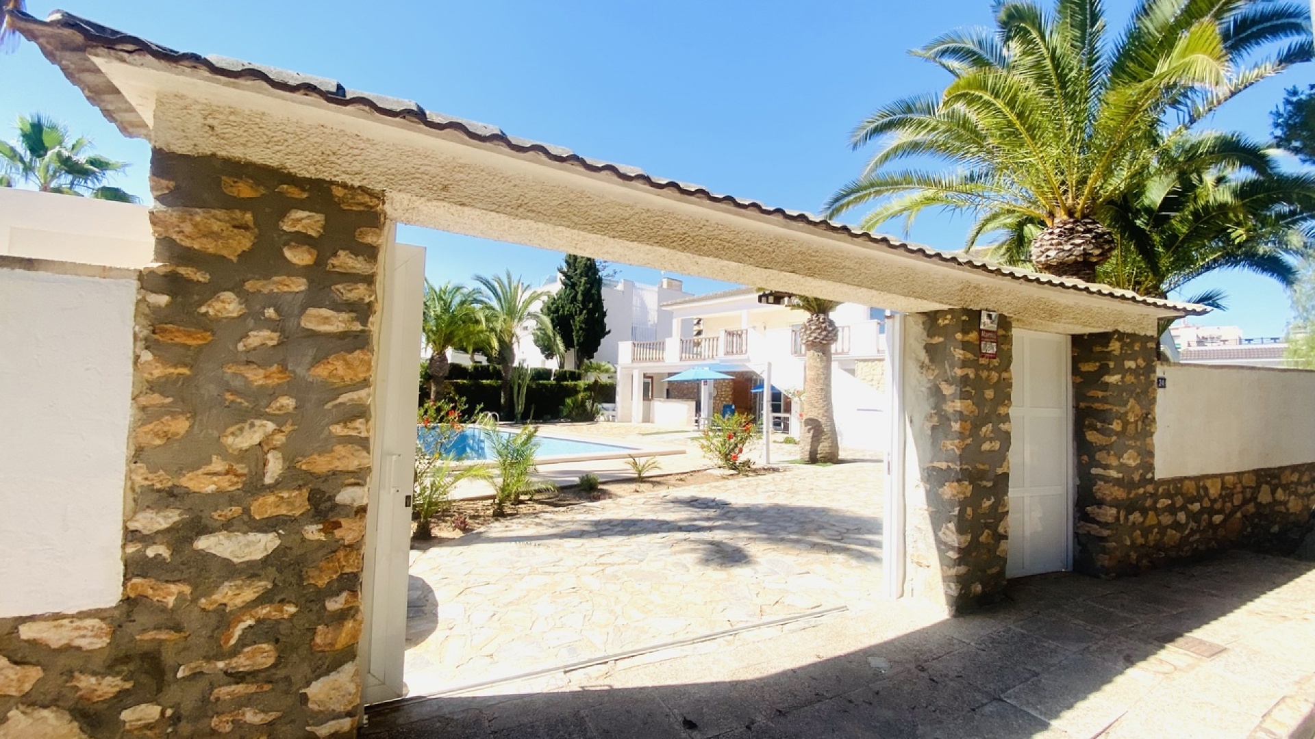 Resale - Land - Orihuela Costa - Montezenia