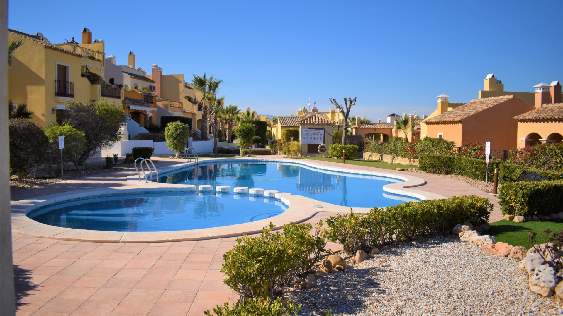 Resale - Townhouse - Algorfa - La Finca Golf Resort