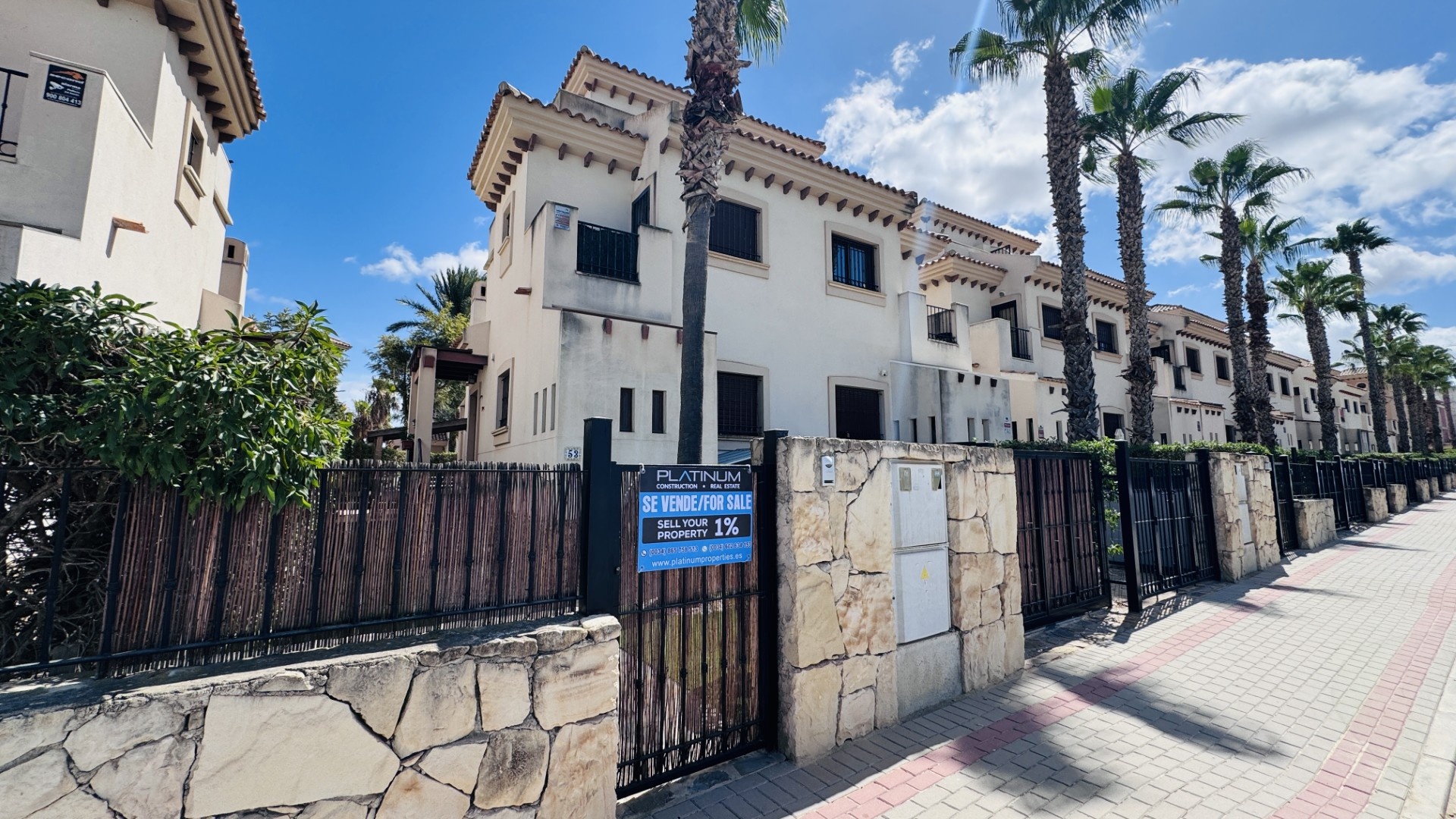 Resale - Townhouse - Algorfa - La Finca Golf Resort