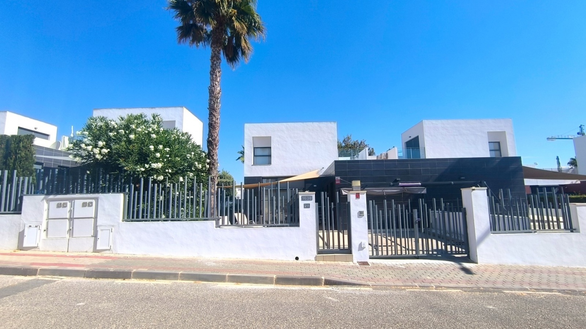 Resale - Townhouse - Algorfa - La Finca Golf Resort