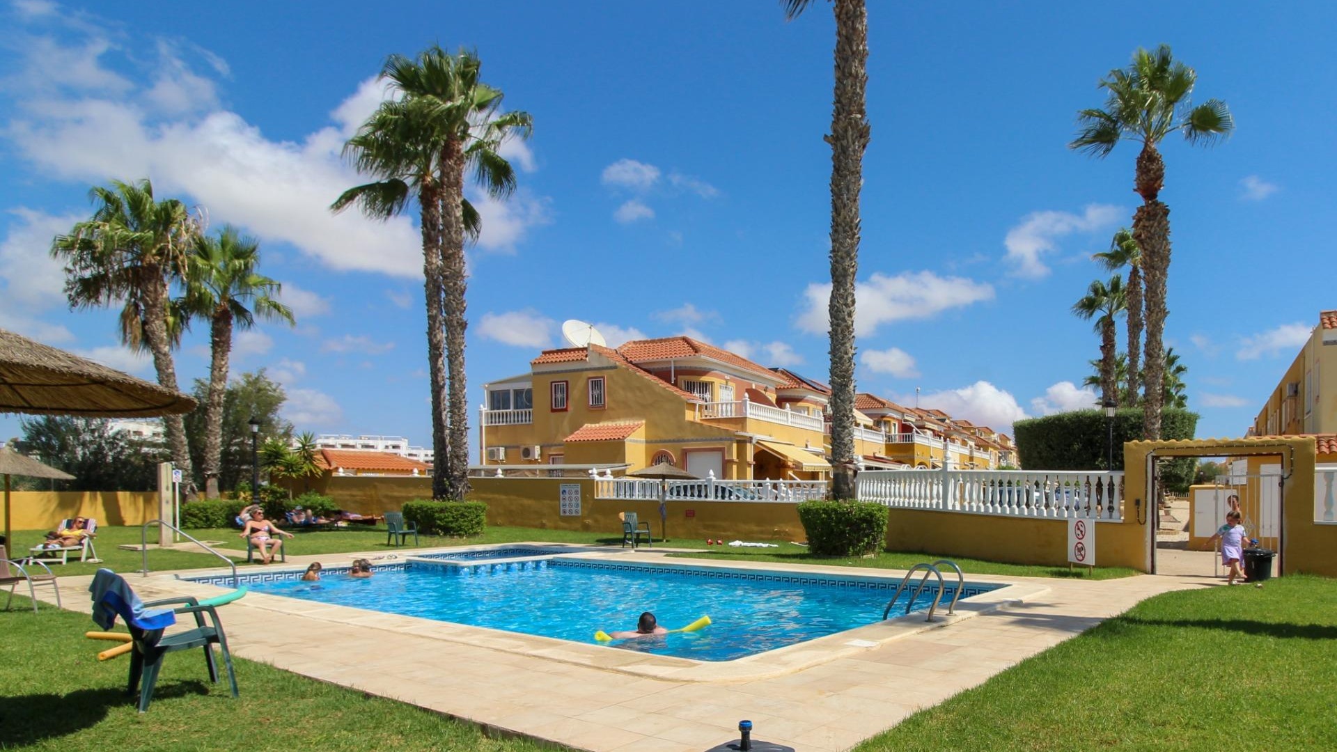 Resale - Townhouse - Cabo Roig - la regia