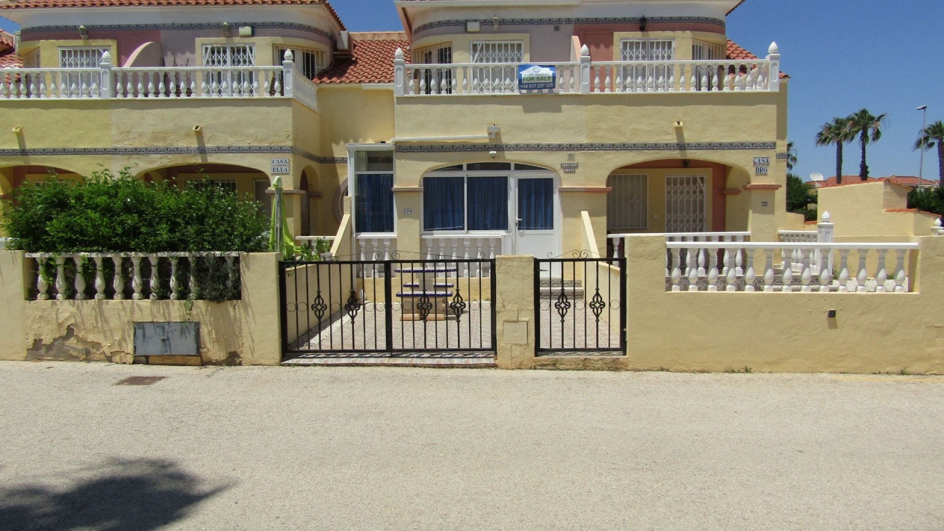 Resale - Townhouse - Cabo Roig