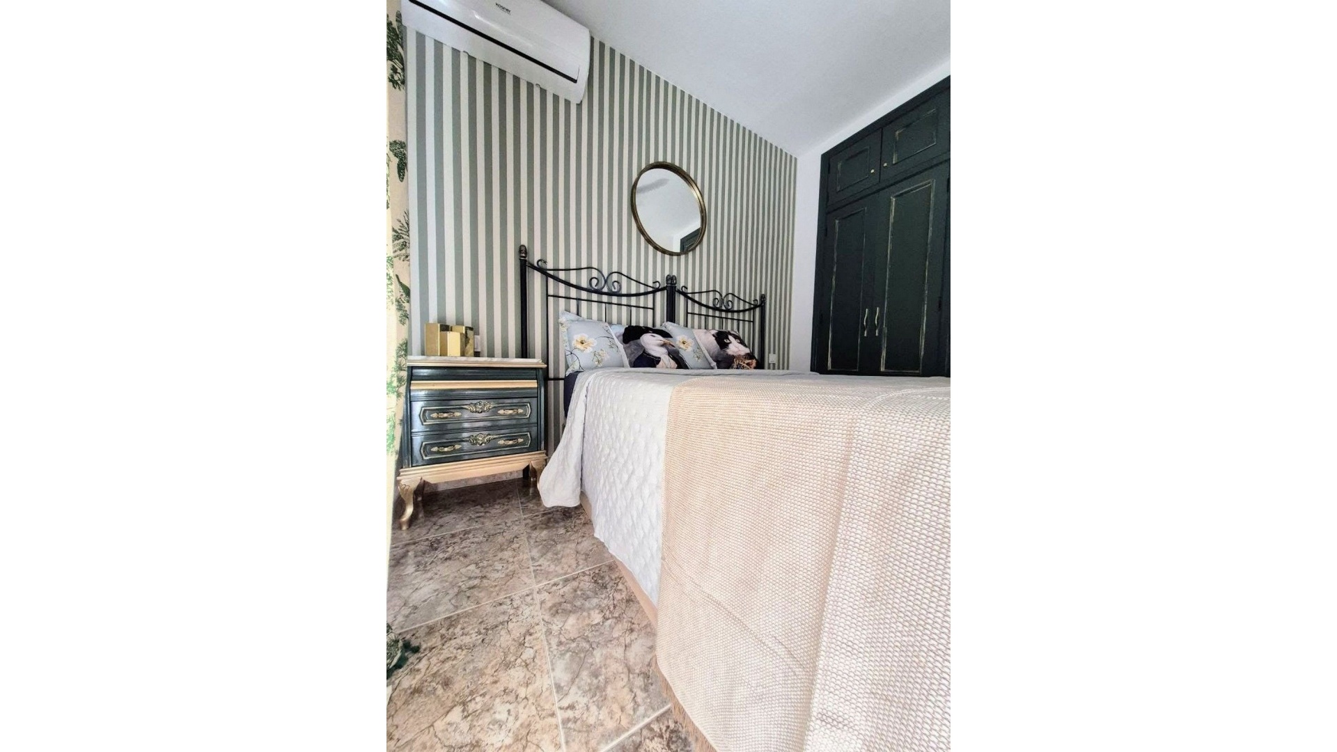 Resale - Townhouse - Cartagena - Los Nietos