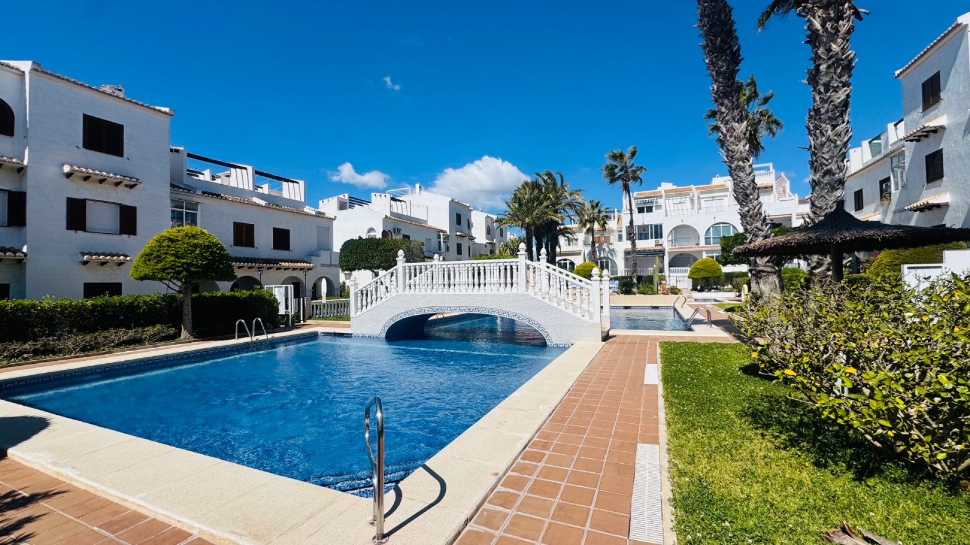 Resale - Townhouse - Ciudad Quesada - Bravo Hills Club