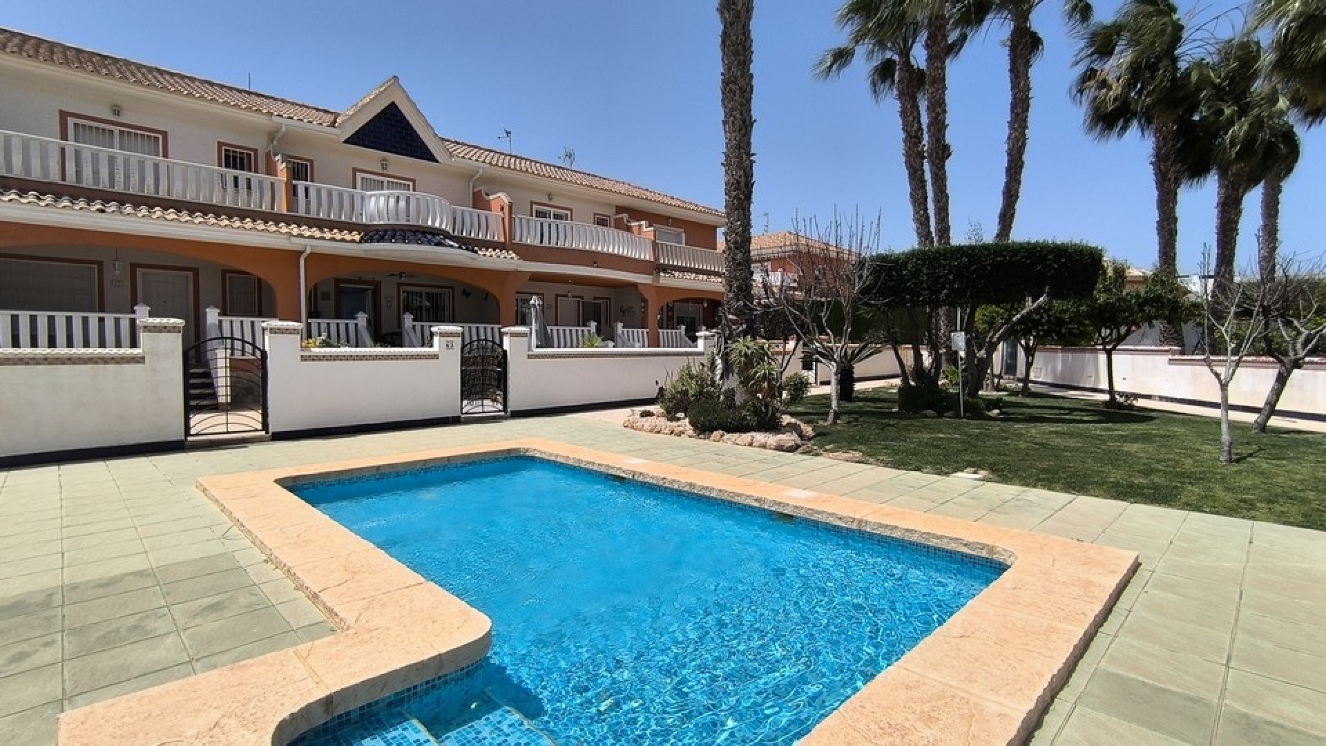 Resale - Townhouse - Ciudad Quesada - Dona Pepa