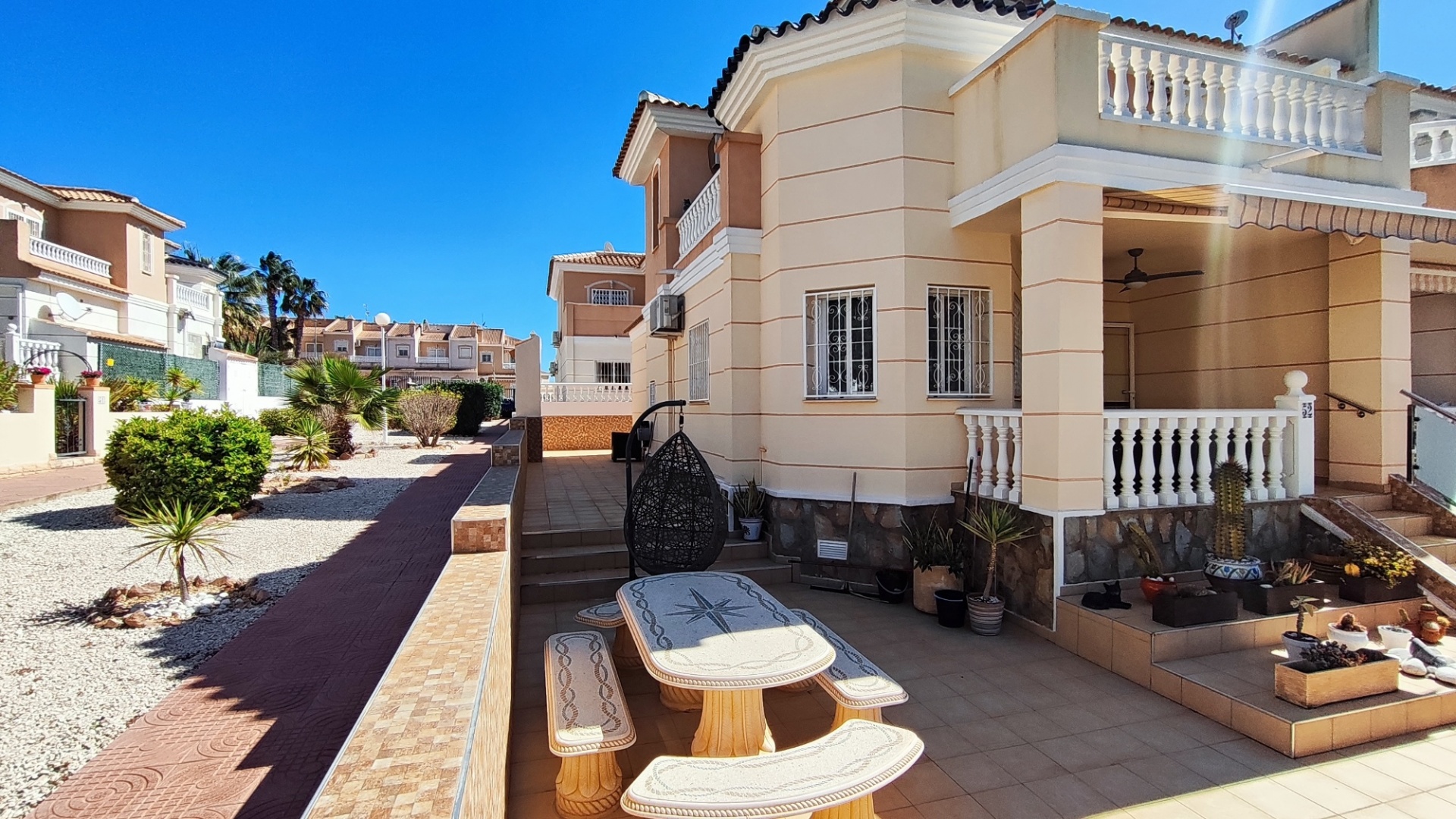 Resale - Townhouse - Ciudad Quesada - Dona Pepa