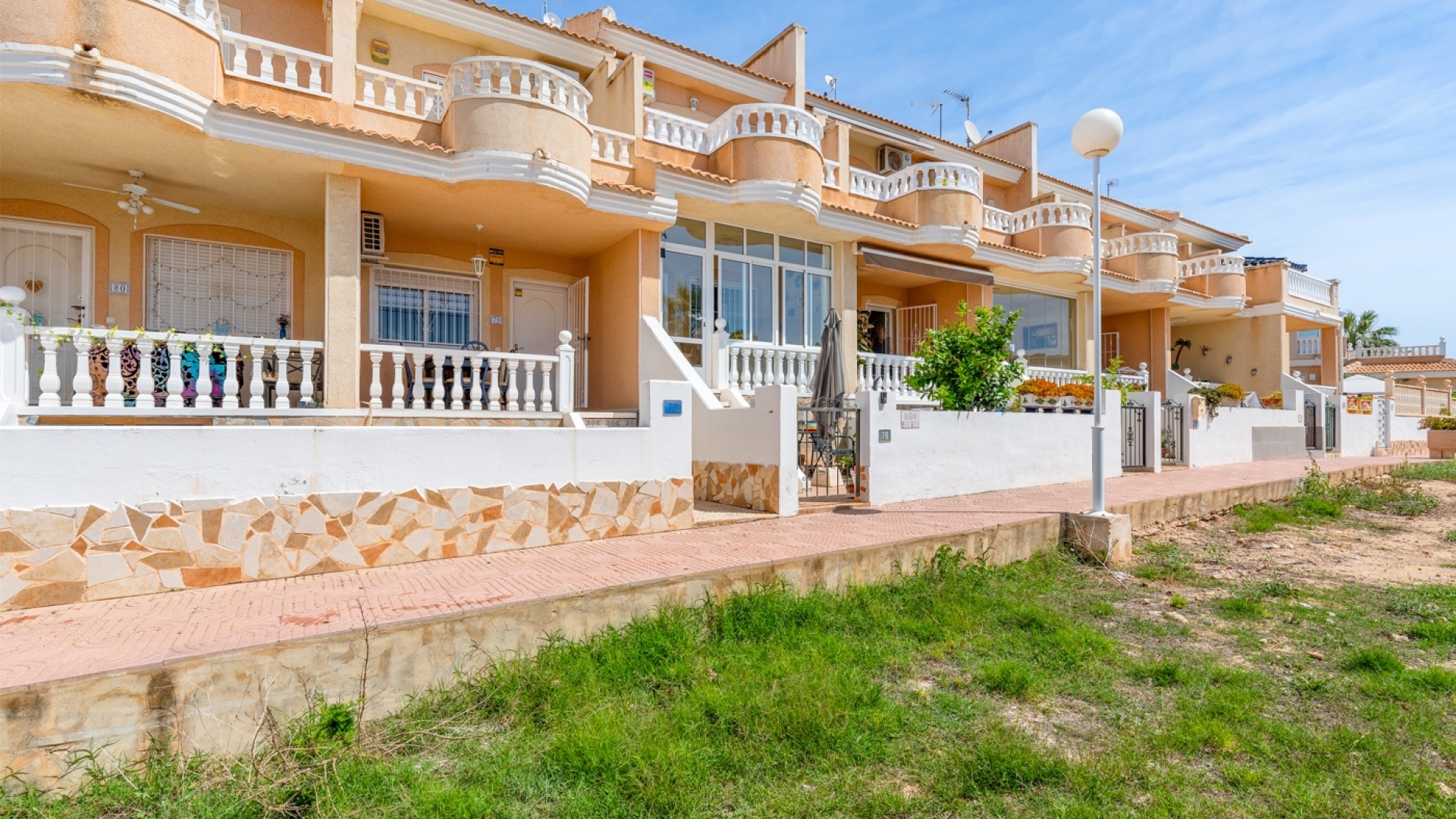 Resale - Townhouse - Ciudad Quesada - Dona Pepa