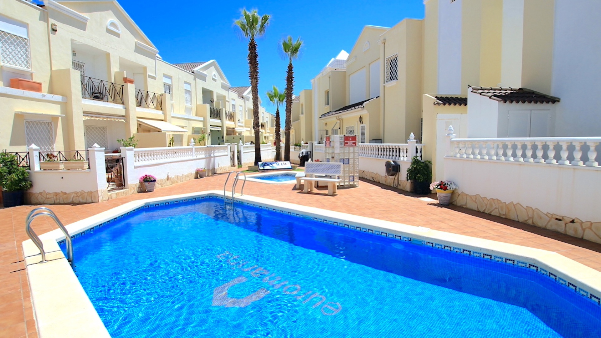 Resale - Townhouse - Ciudad Quesada - Dona Pepa