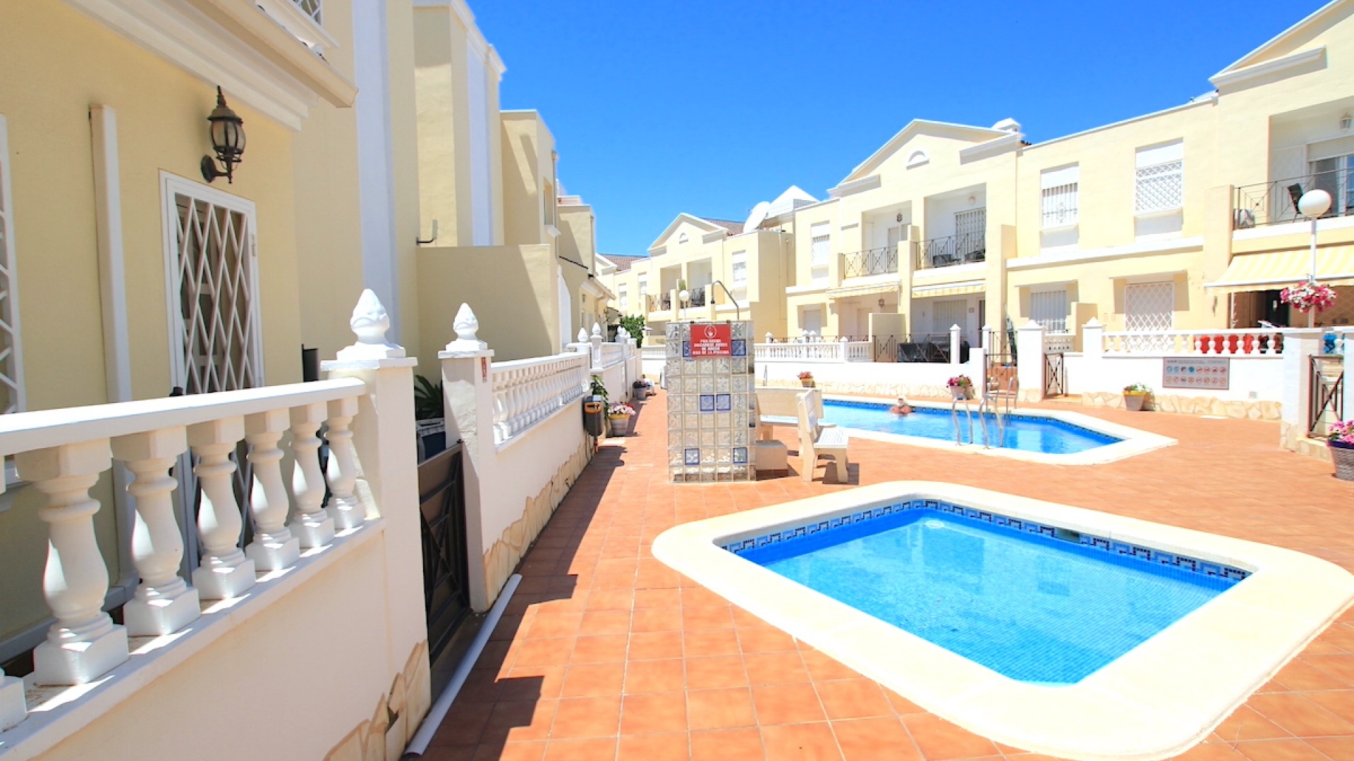 Resale - Townhouse - Ciudad Quesada - Dona Pepa