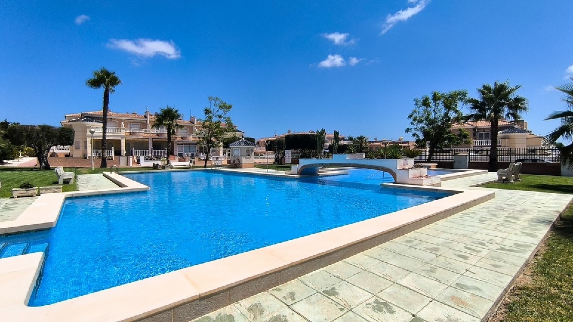 Resale - Townhouse - Ciudad Quesada - Dona Pepa