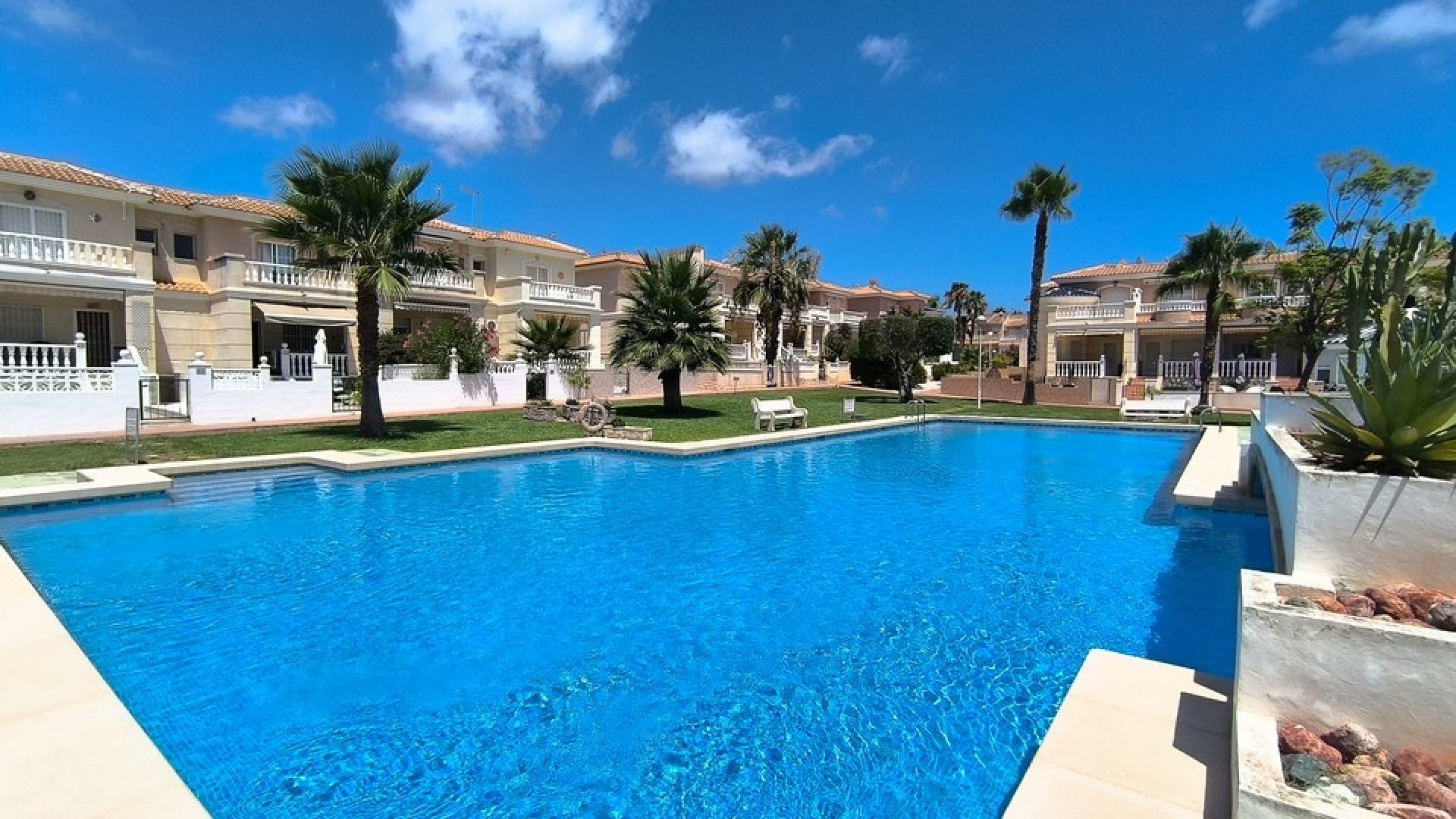 Resale - Townhouse - Ciudad Quesada - Dona Pepa