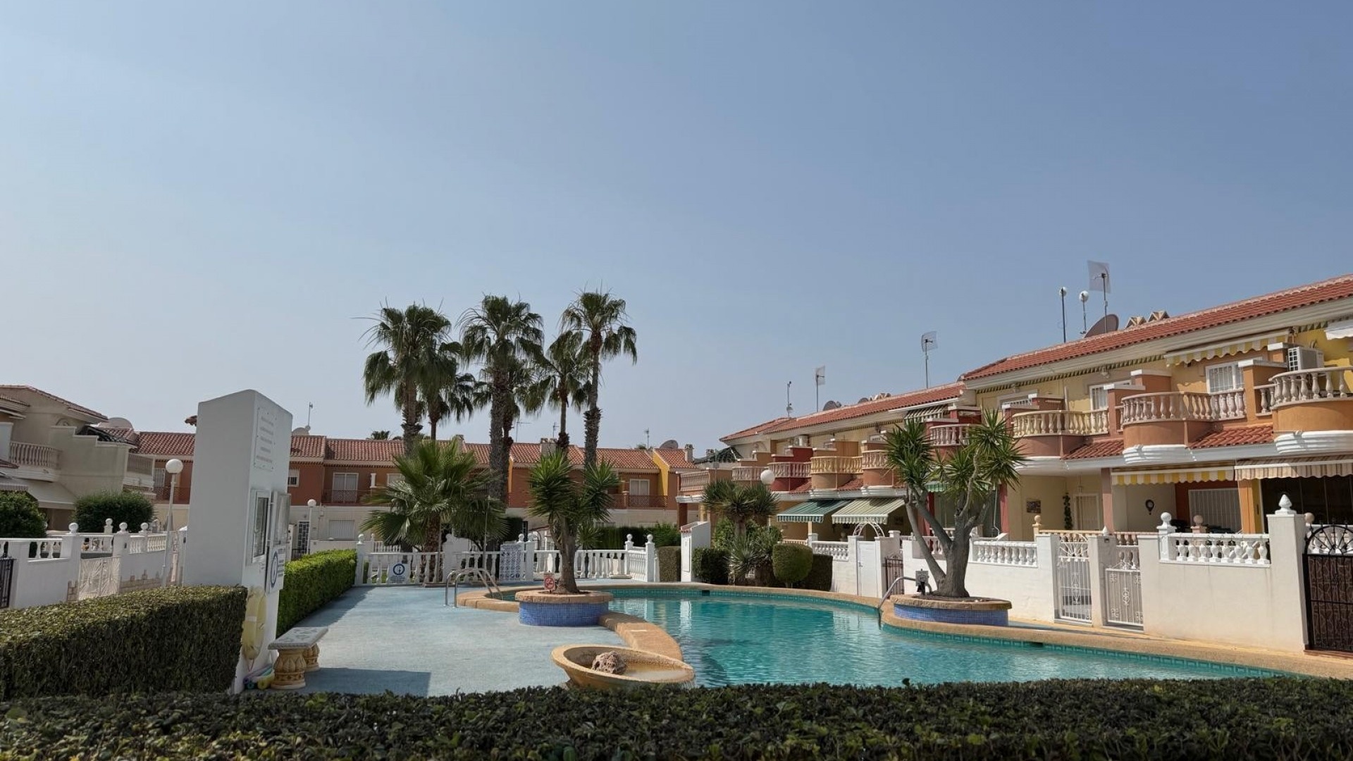 Resale - Townhouse - Ciudad Quesada - Dona Pepa