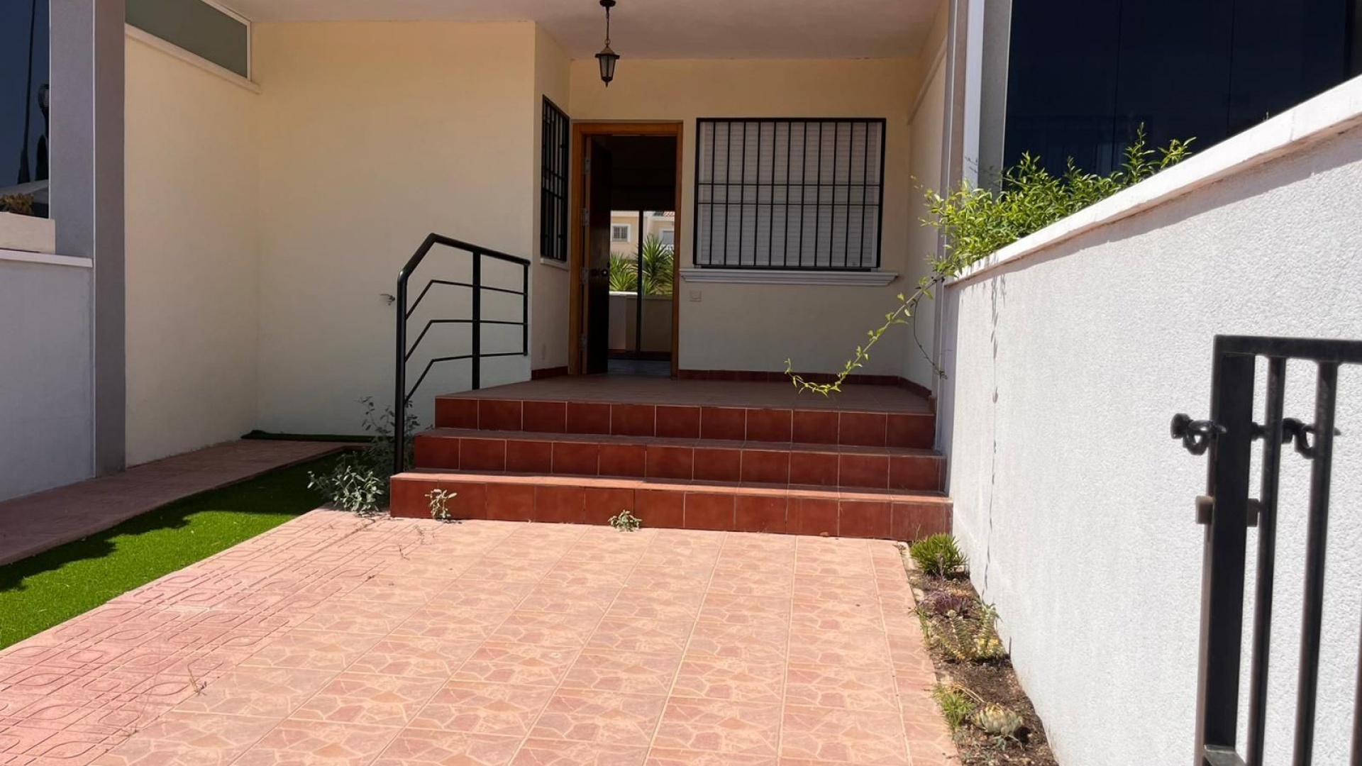 Resale - Townhouse - Ciudad Quesada - Dona Pepa