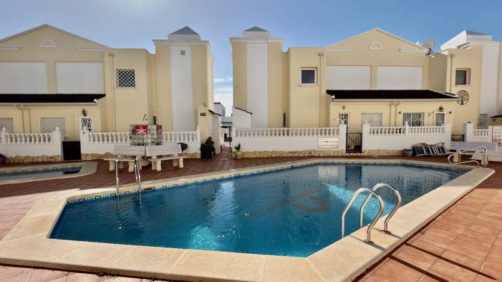 Resale - Townhouse - Ciudad Quesada - Dona Pepa