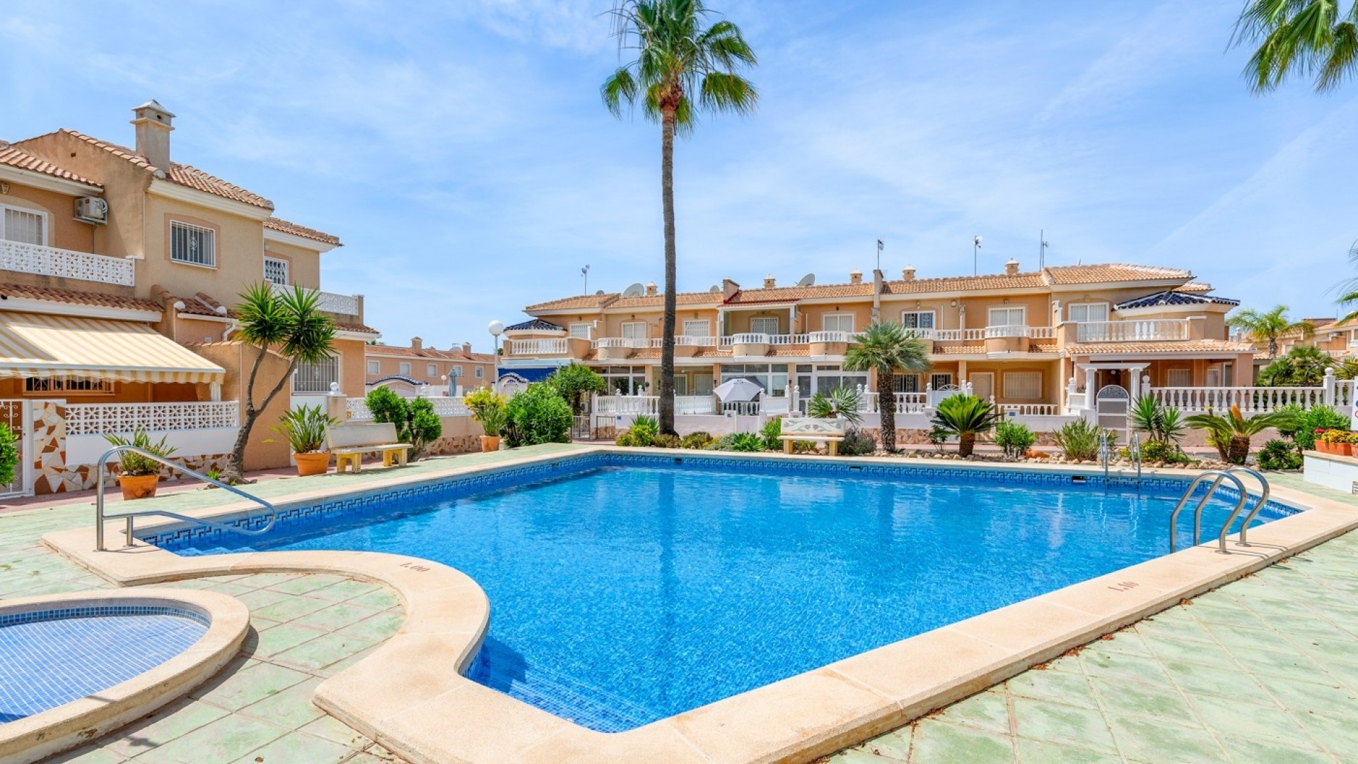 Resale - Townhouse - Ciudad Quesada - Dona Pepa