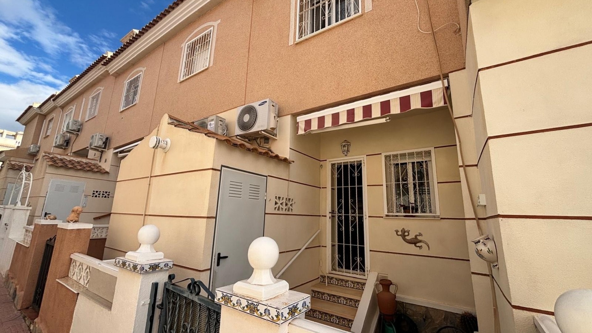 Resale - Townhouse - Ciudad Quesada - Dona Pepa