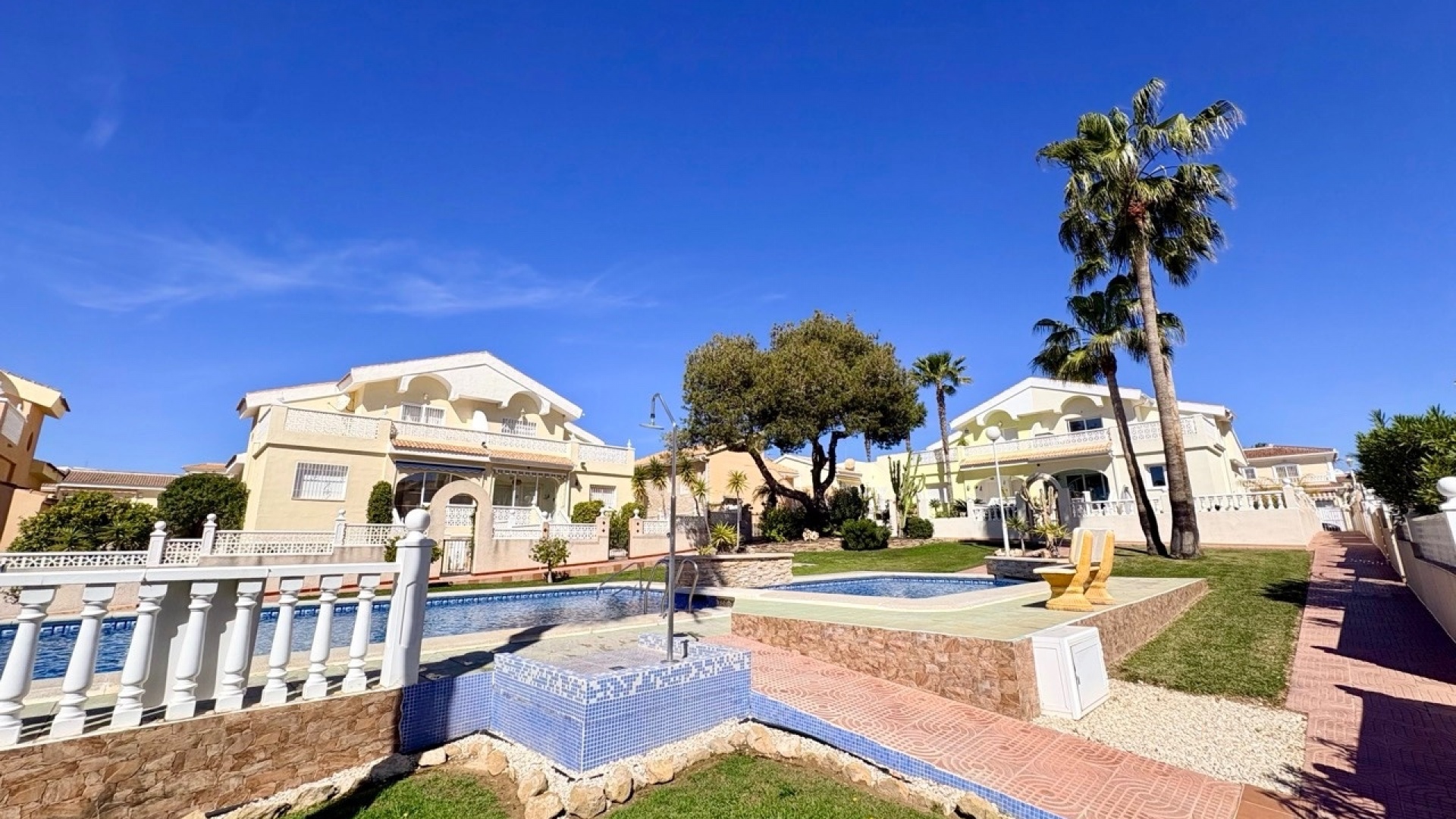 Resale - Townhouse - Ciudad Quesada - Dona Pepa