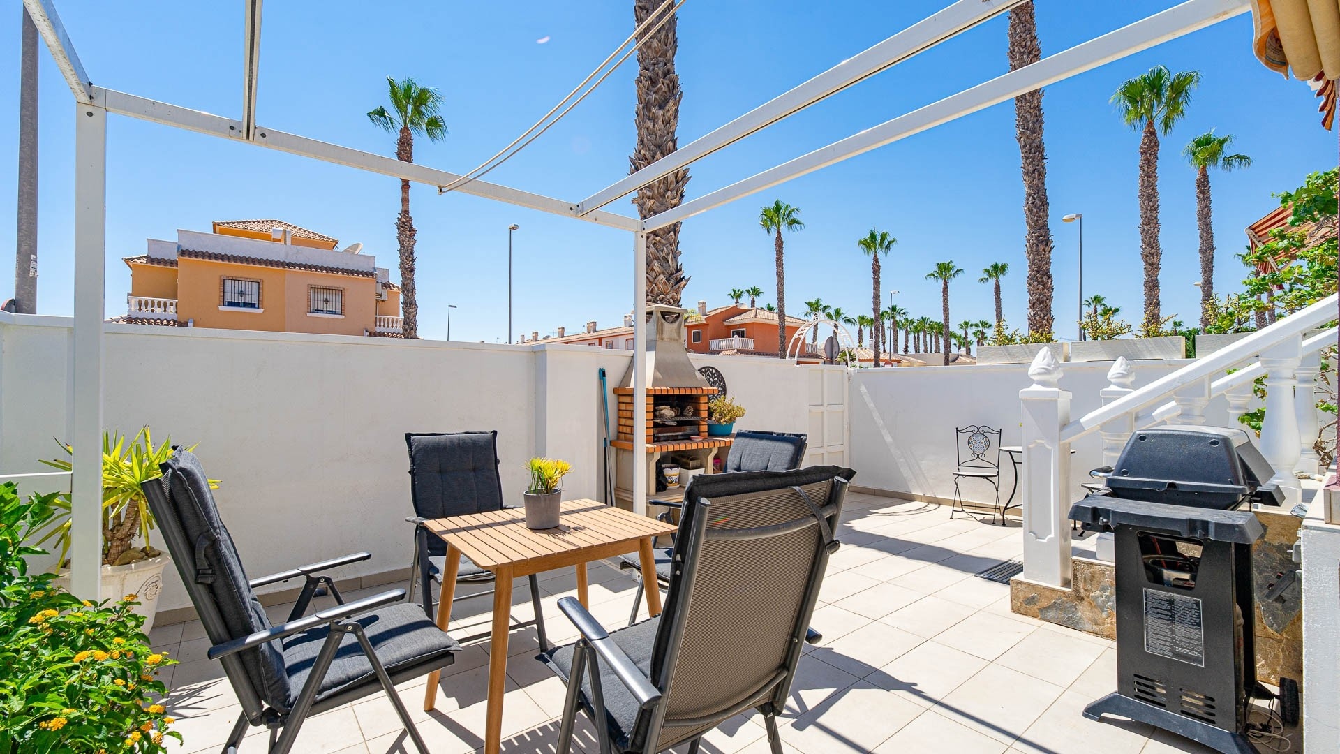 Resale - Townhouse - Ciudad Quesada - Dona Pepa