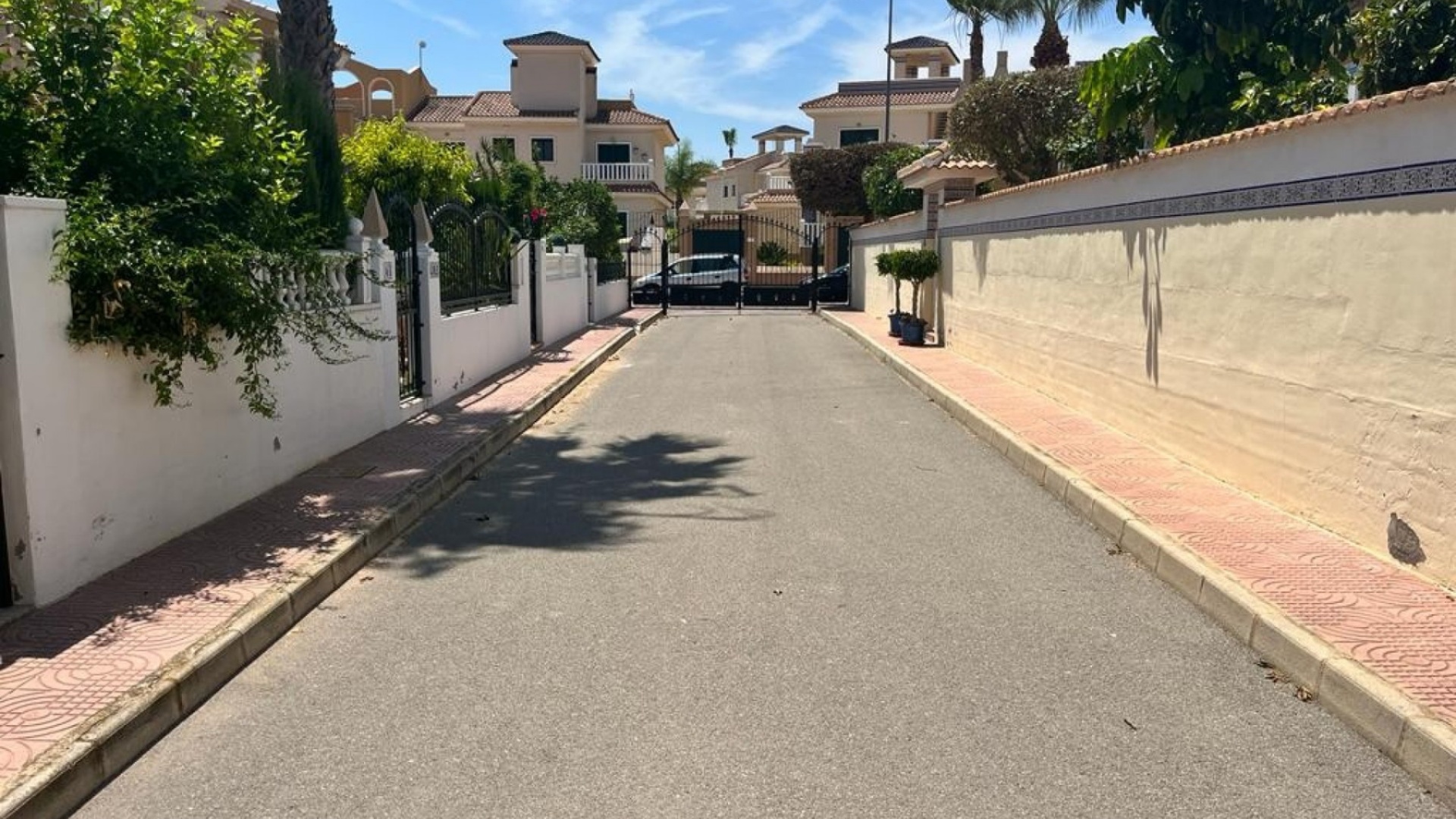 Resale - Townhouse - Ciudad Quesada - Dona Pepa