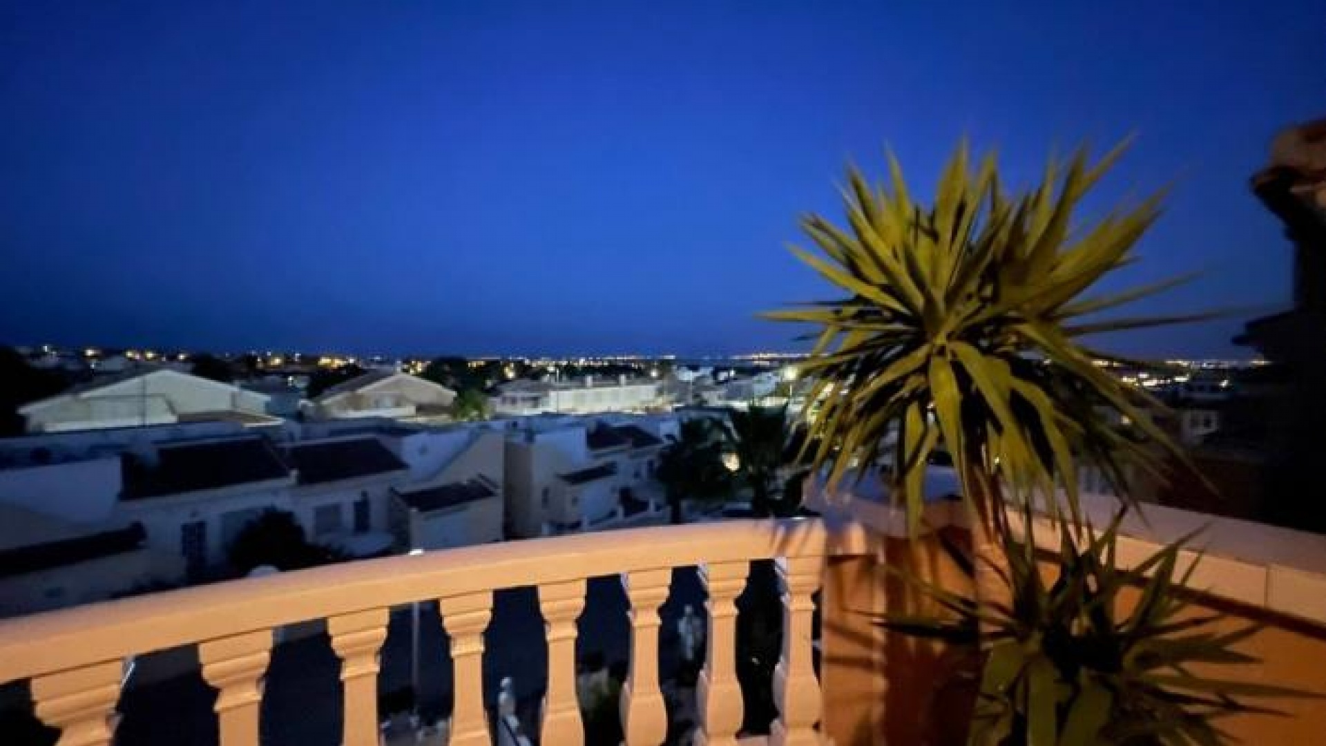 Resale - Townhouse - Ciudad Quesada - La Fiesta