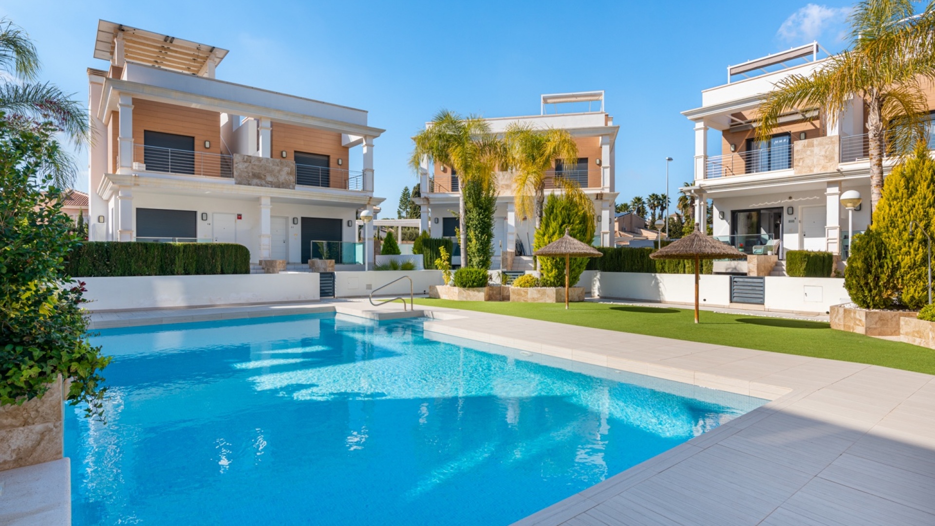 Resale - Townhouse - Ciudad Quesada - Lo Marabu