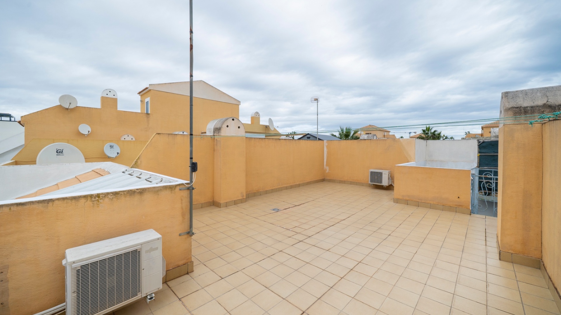 Resale - Townhouse - Ciudad Quesada - Lo Marabu