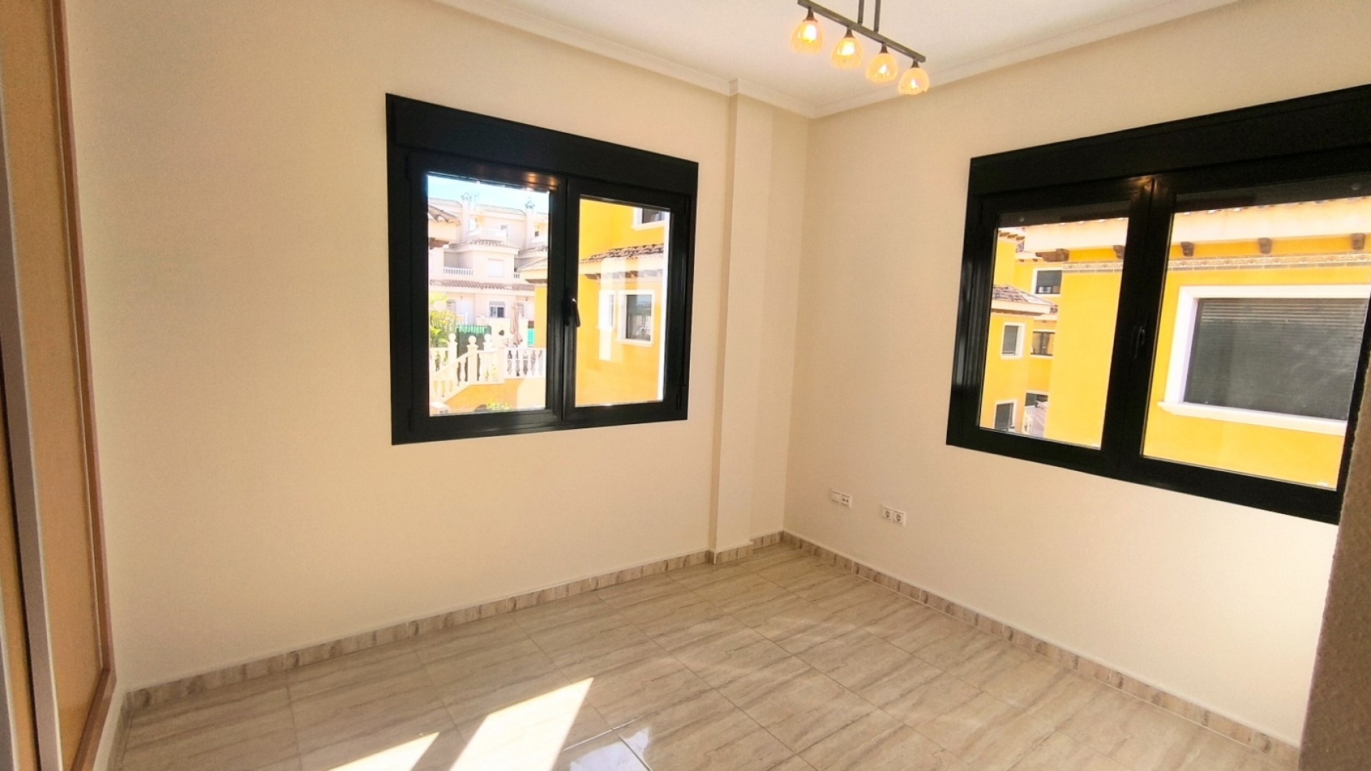 Resale - Townhouse - Ciudad Quesada - Lo Marabu