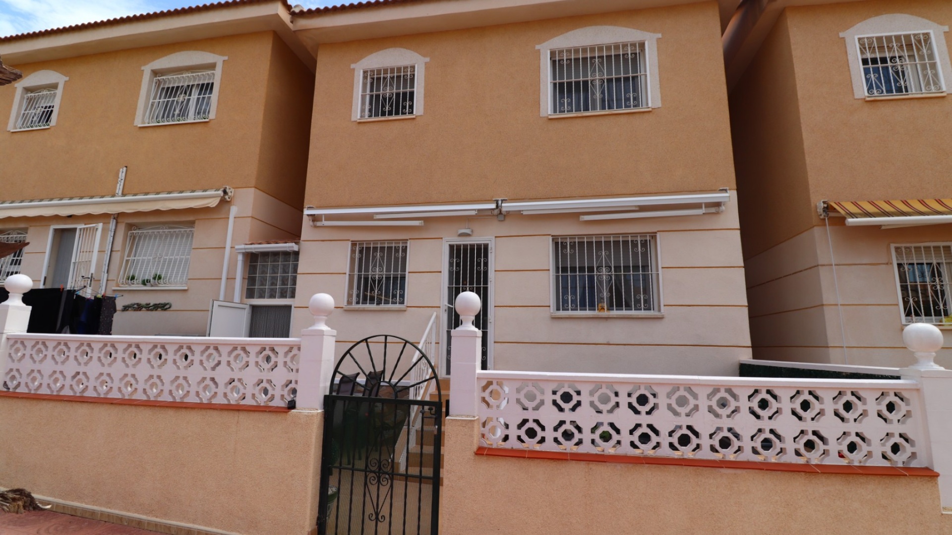 Resale - Townhouse - Ciudad Quesada - Monte Azul