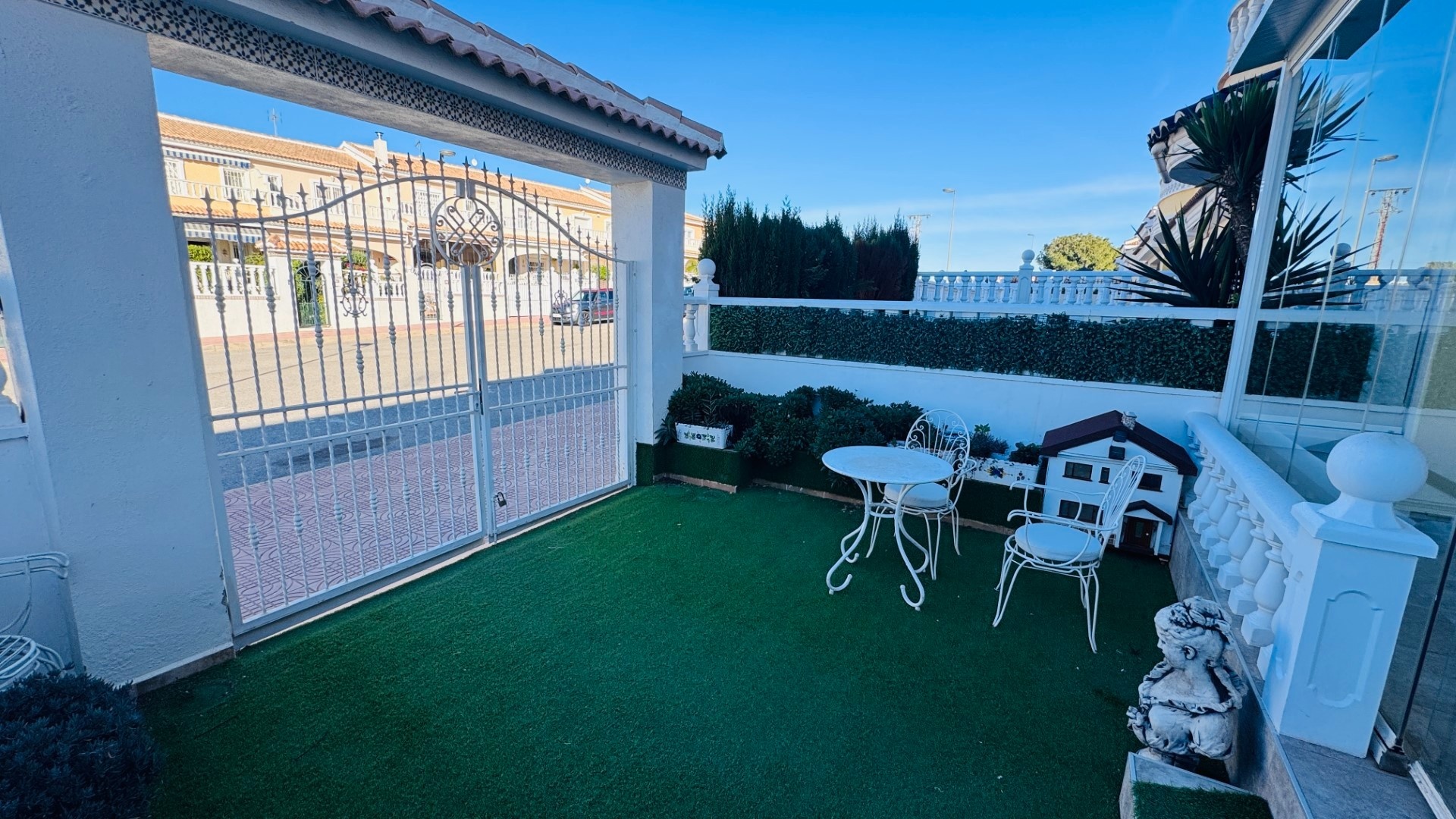 Resale - Townhouse - Ciudad Quesada - Monte Azul