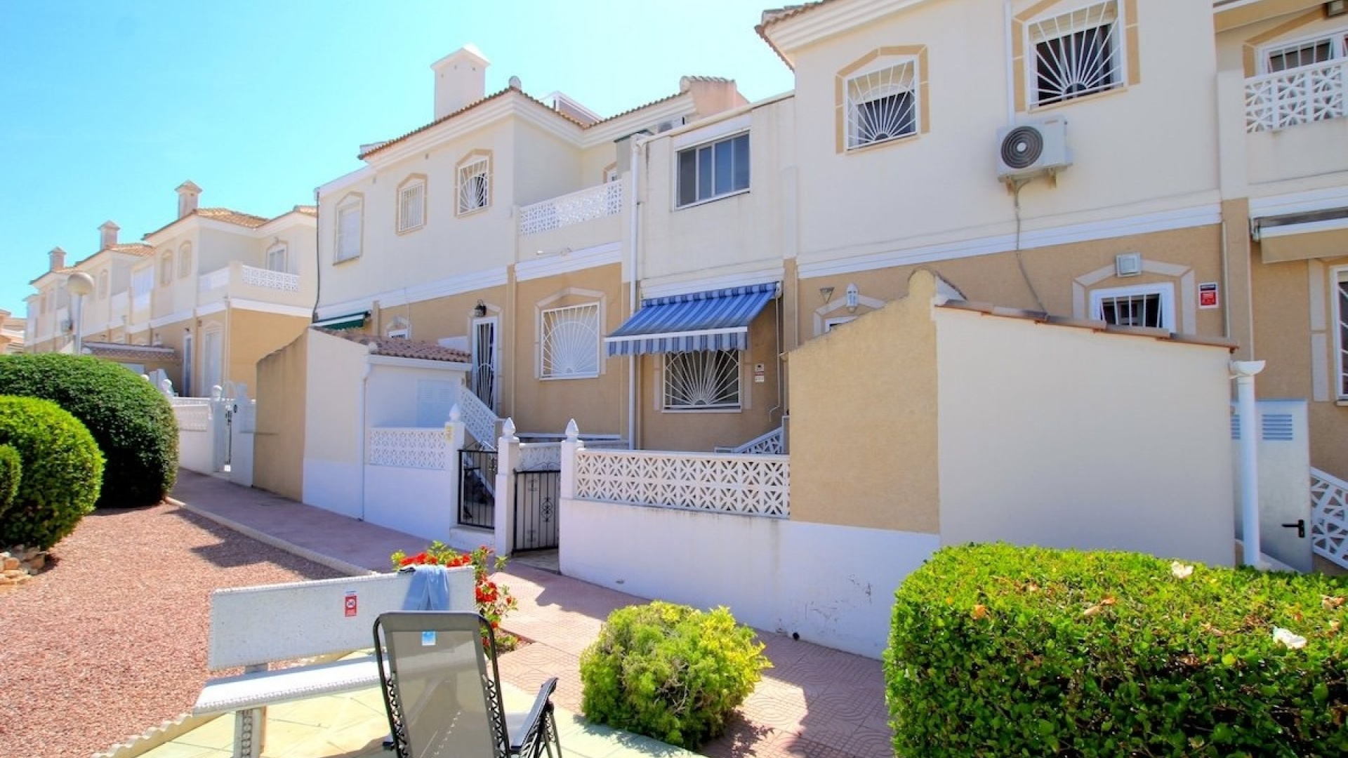 Resale - Townhouse - Ciudad Quesada - Monte Azul