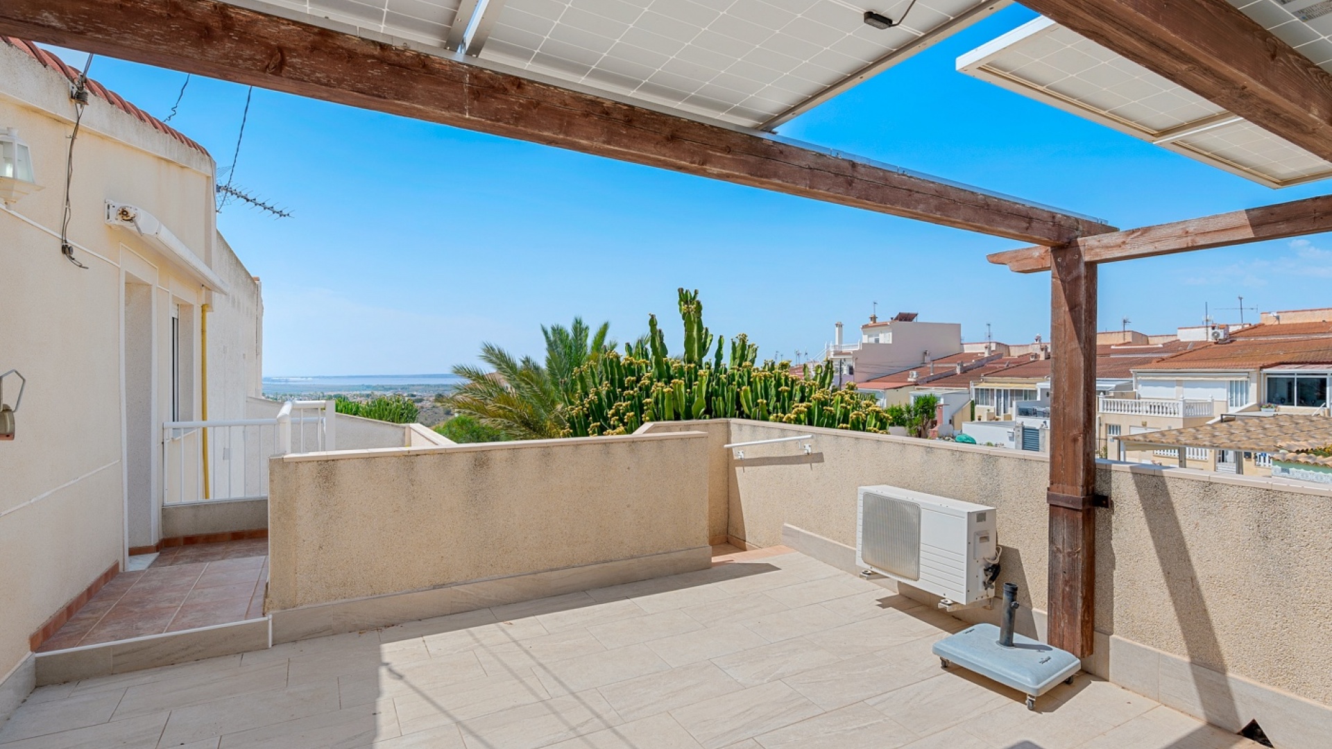 Resale - Townhouse - Ciudad Quesada