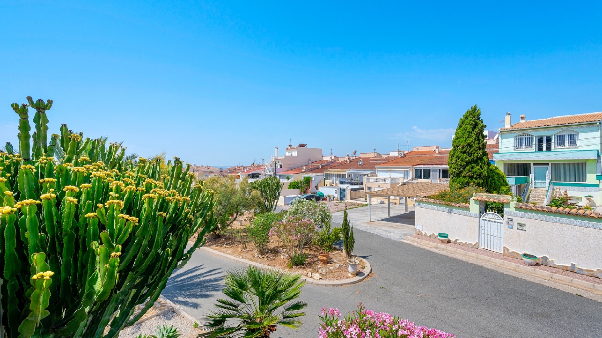 Resale - Townhouse - Ciudad Quesada