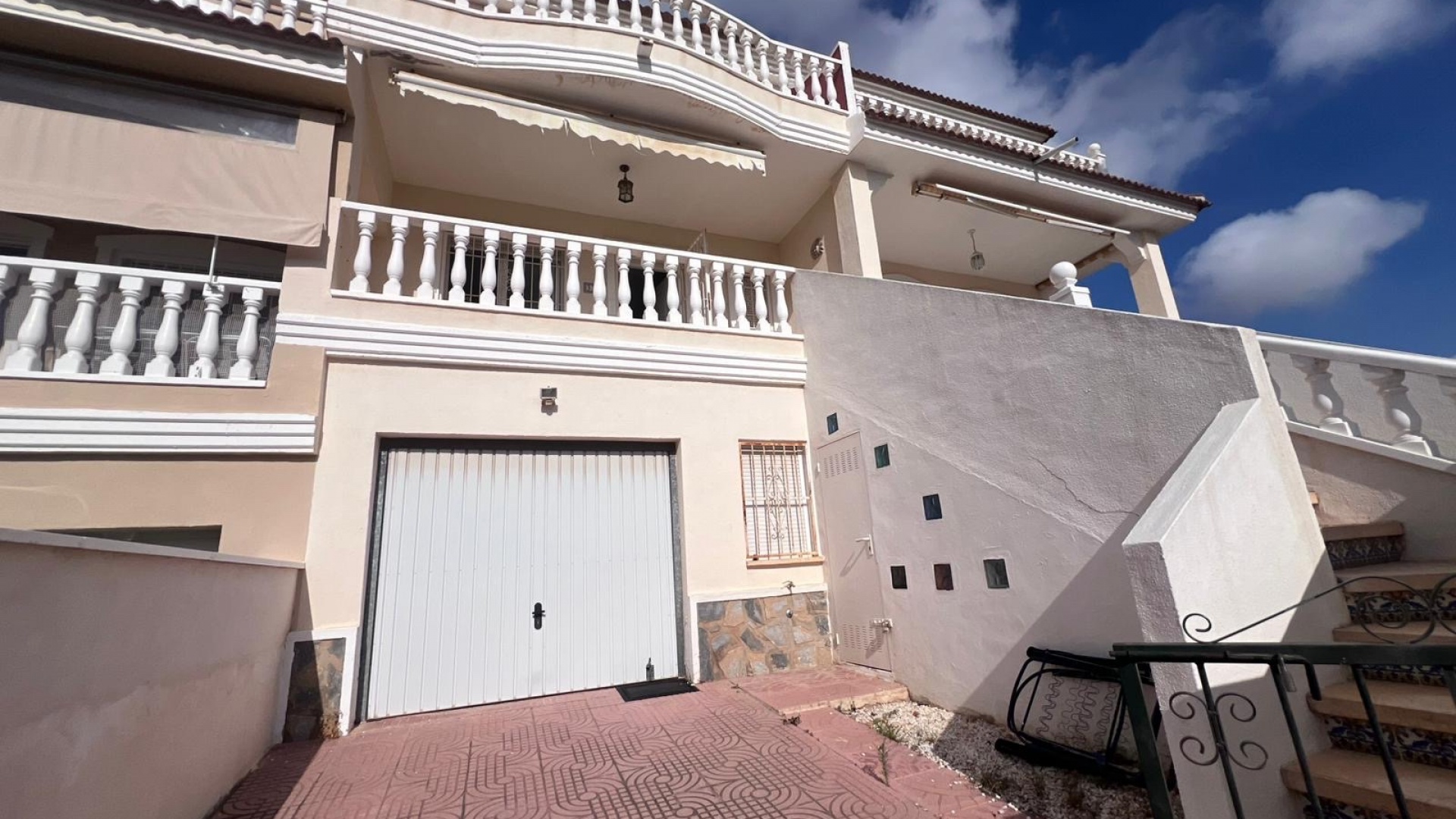 Resale - Townhouse - Ciudad Quesada