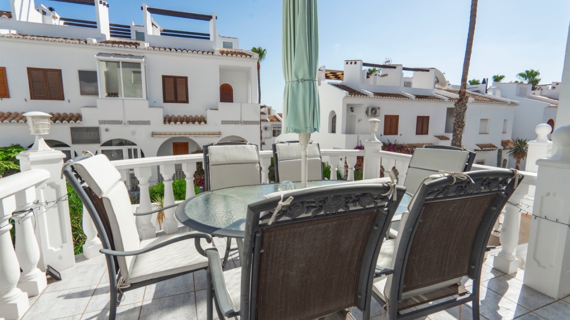 Resale - Townhouse - Ciudad Quesada