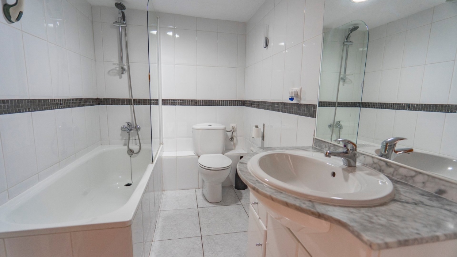 Resale - Townhouse - Ciudad Quesada