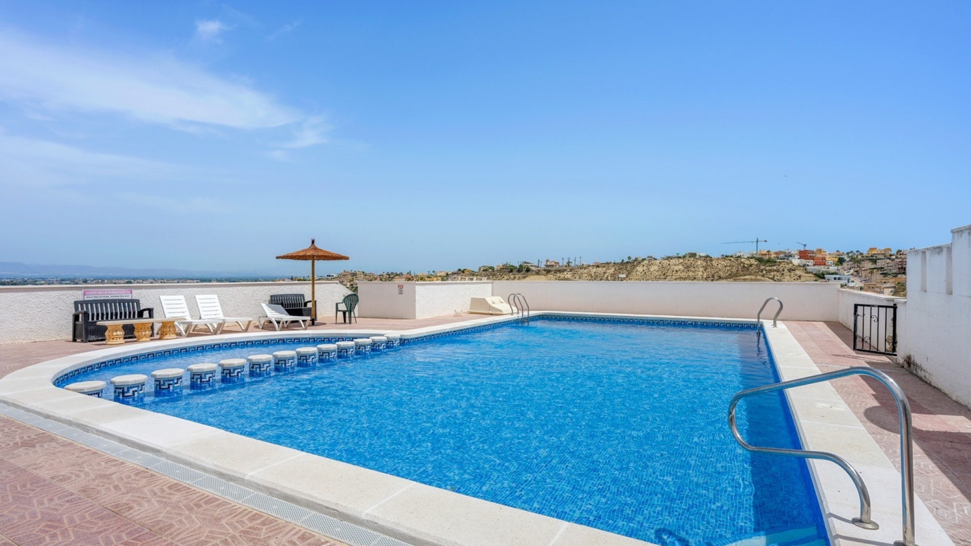 Resale - Townhouse - Ciudad Quesada