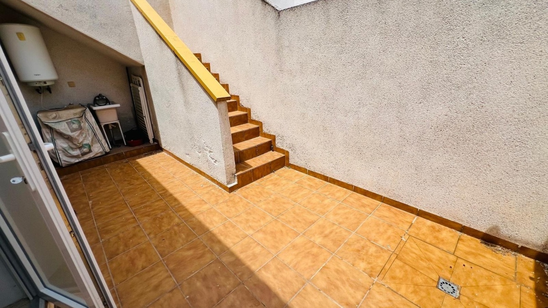 Resale - Townhouse - Daya Nueva - Daya Nueva Centro