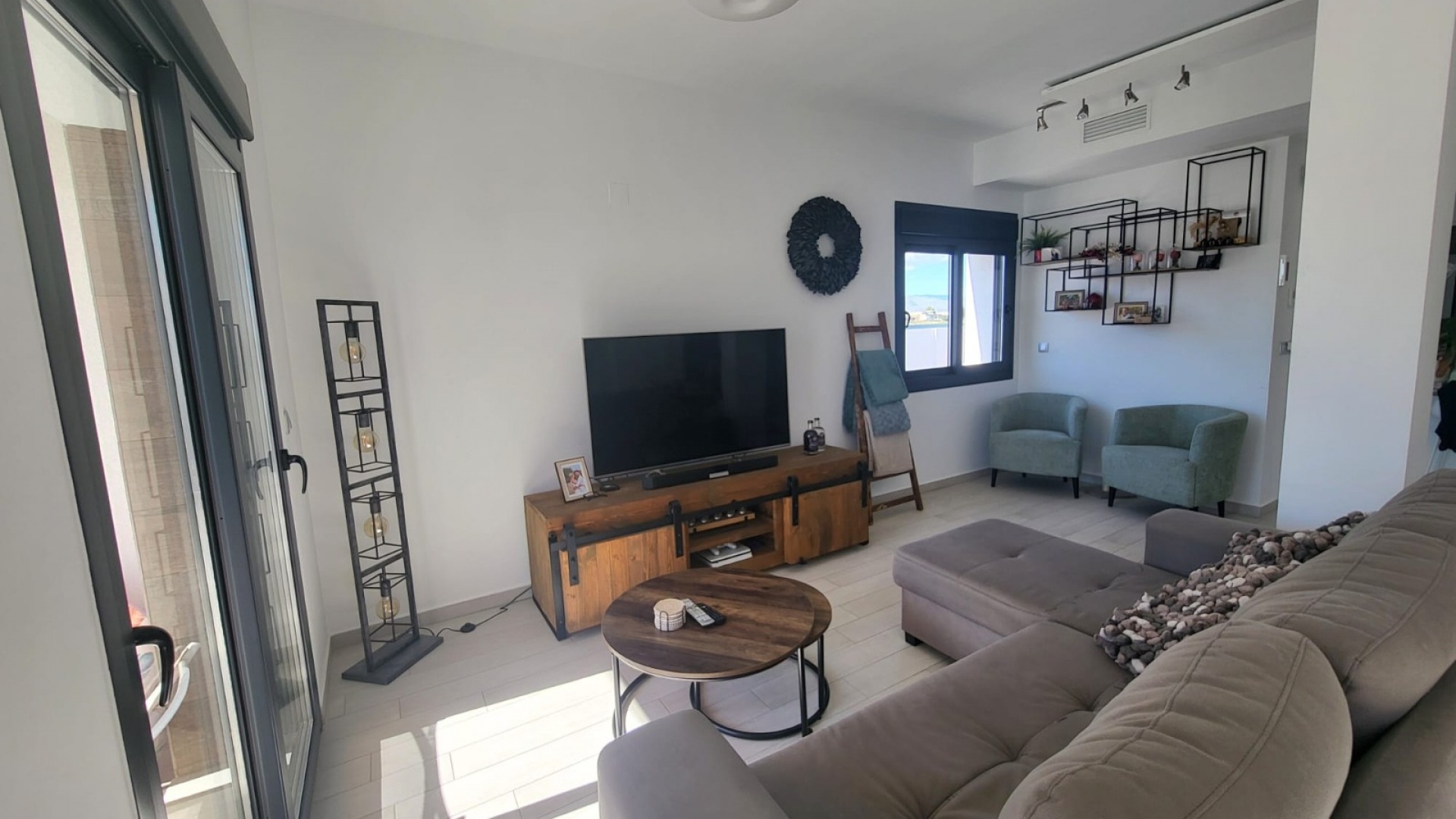 Resale - Townhouse - Daya Vieja